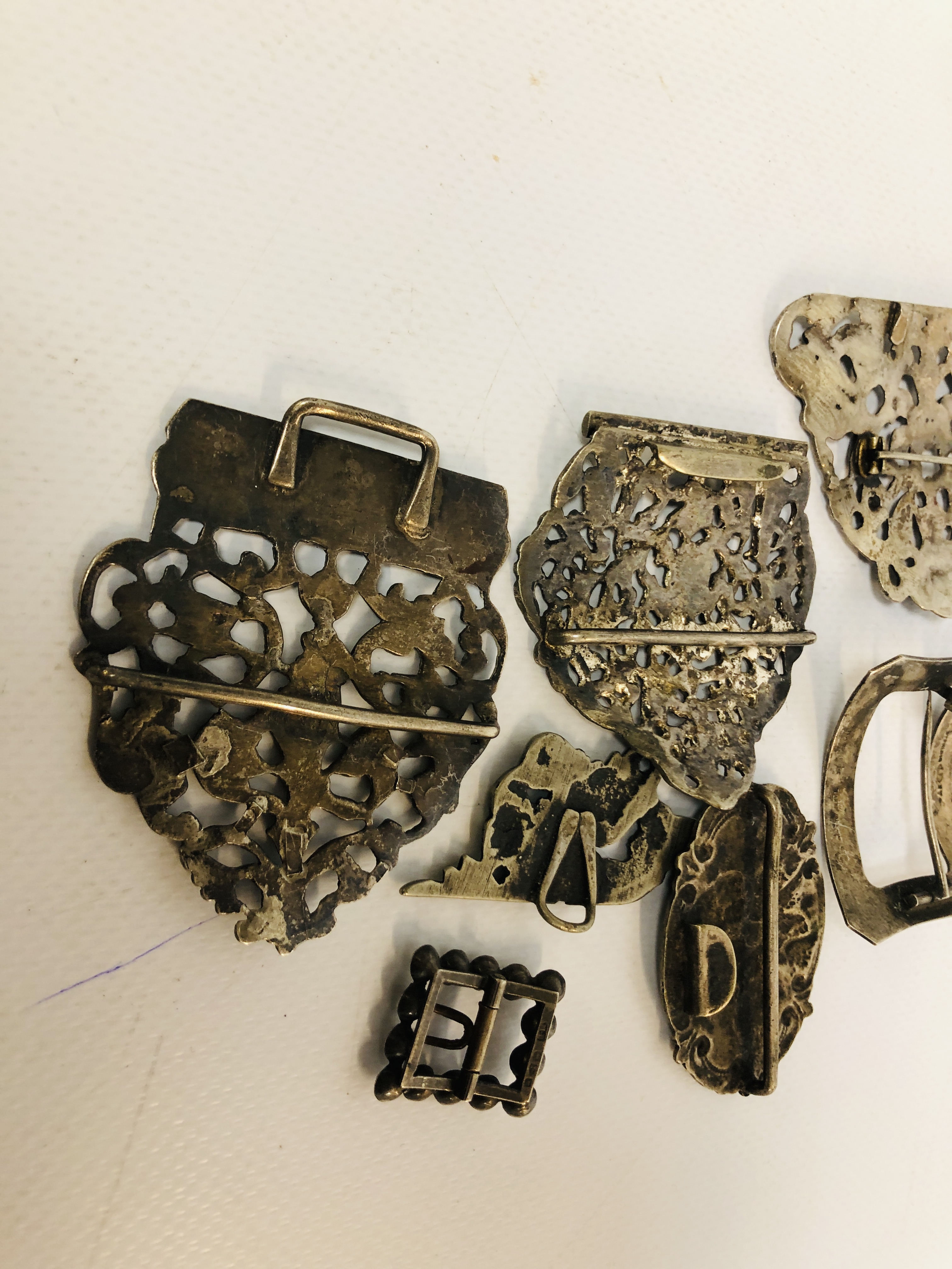 A GROUP OF FIVE SILVER HALF BUCKLES VARIOUS DATES AND MAKERS, - Image 9 of 11