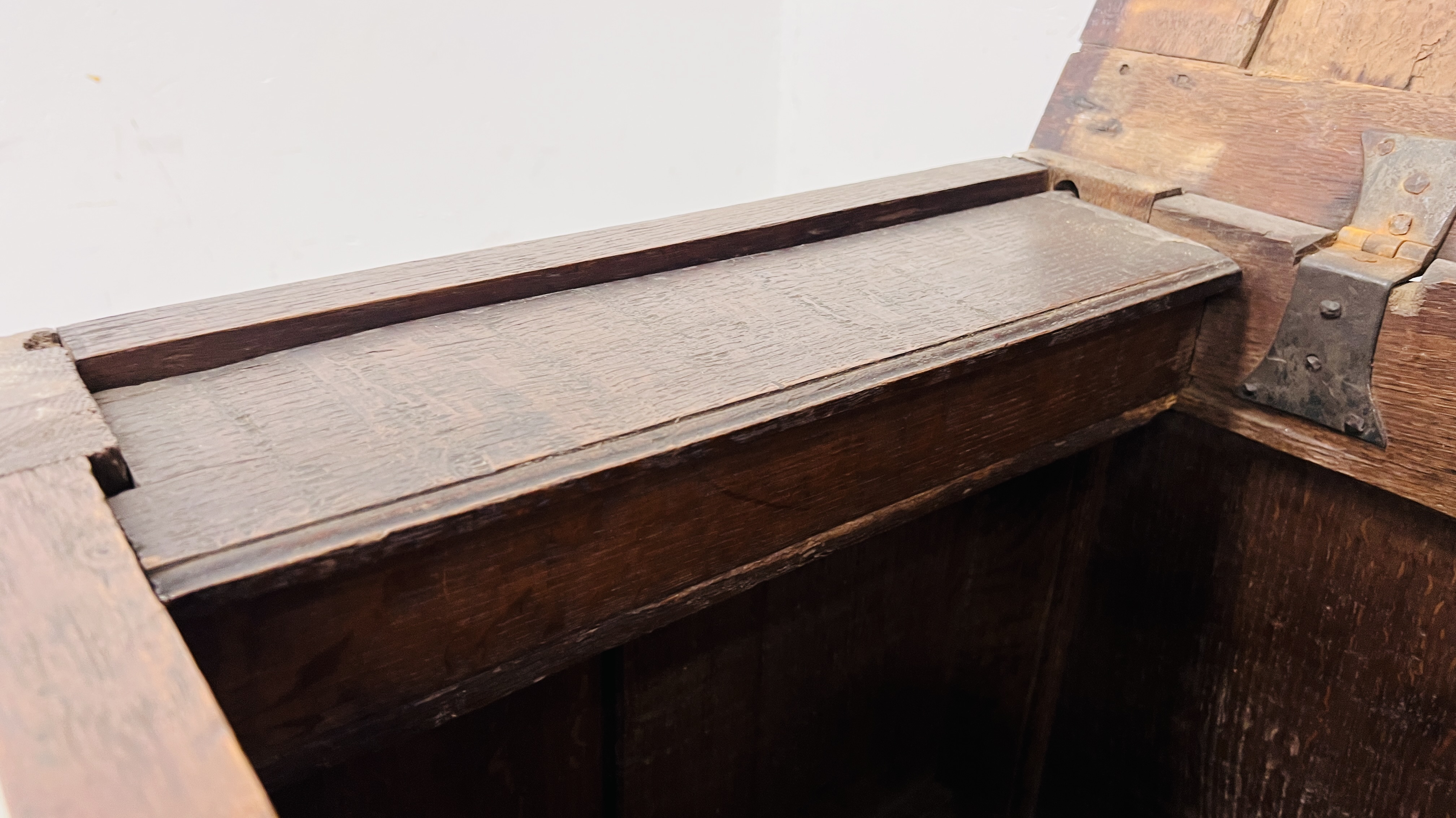 A LATE C17th OAK COFFER, W 132CM, D 54CM, H 58CM. - Image 11 of 20