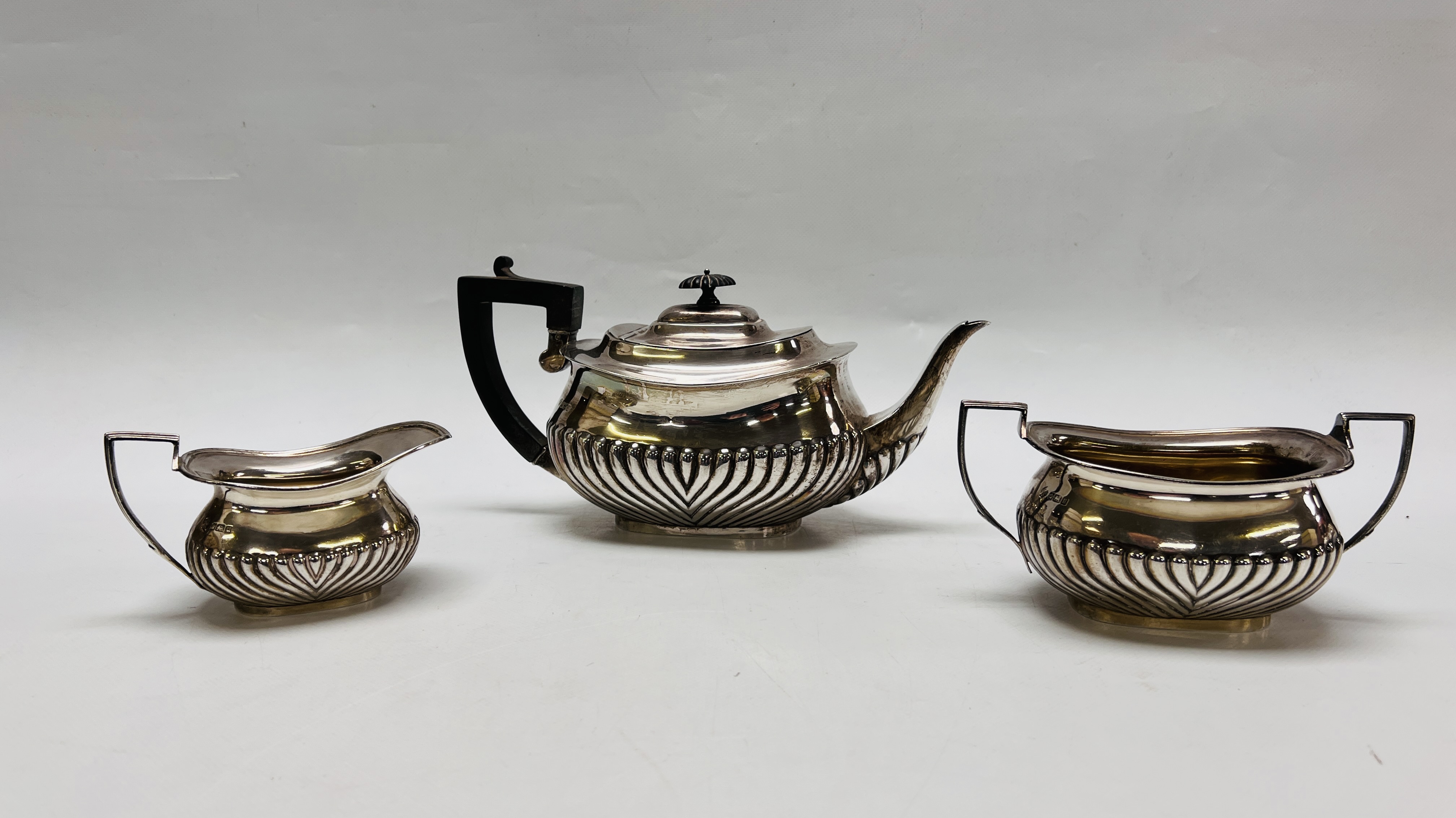 A THREE PIECE SILVER TEASET OF DRAGOONED DESIGN SHEFFIELD 1912 - Image 15 of 15