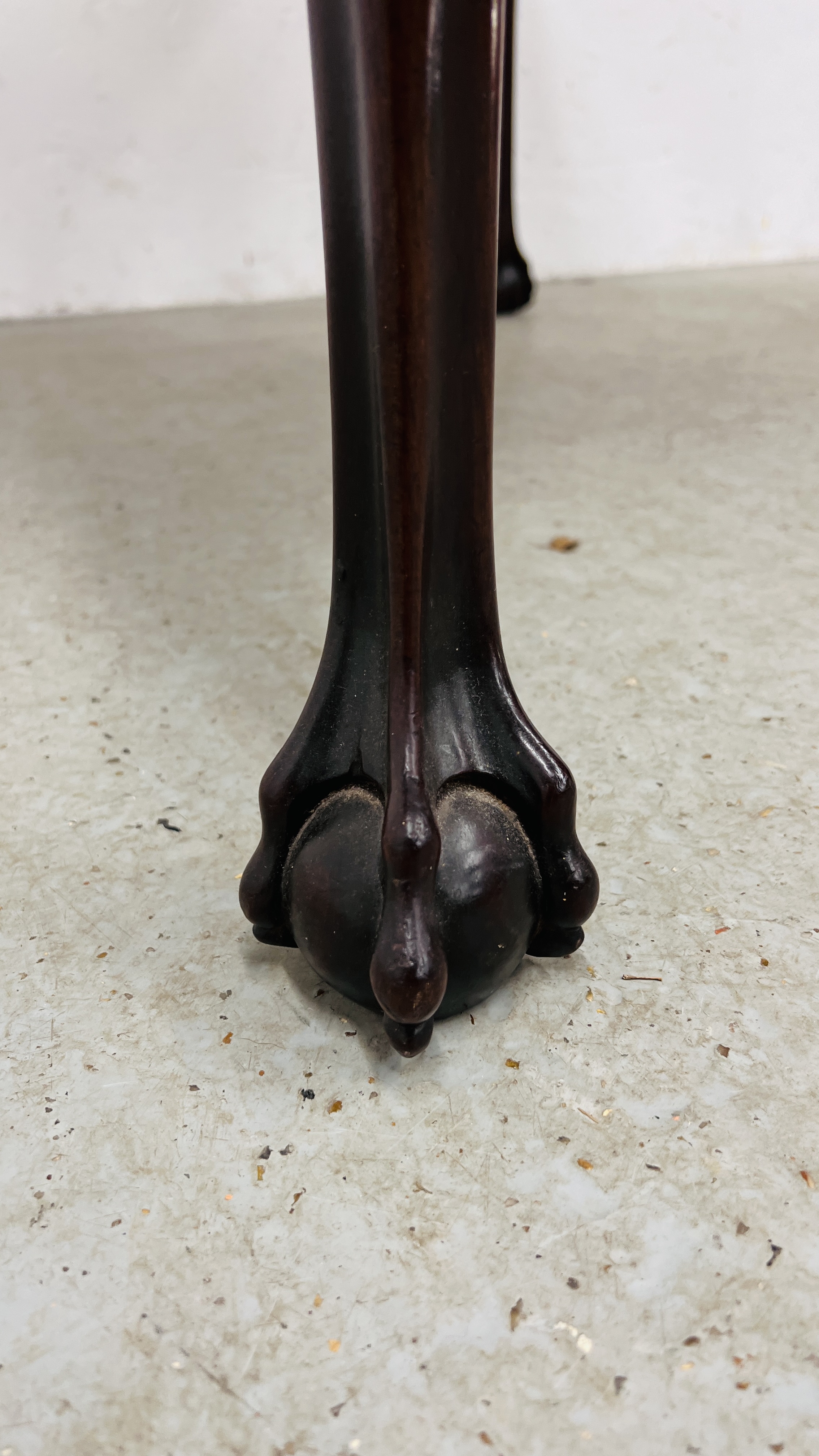 A GEORGE III MAHOGANY GAMING TABLE, THE TOP WITH GUINEA WELLS AND CANDLE CORNERS, - Image 6 of 22