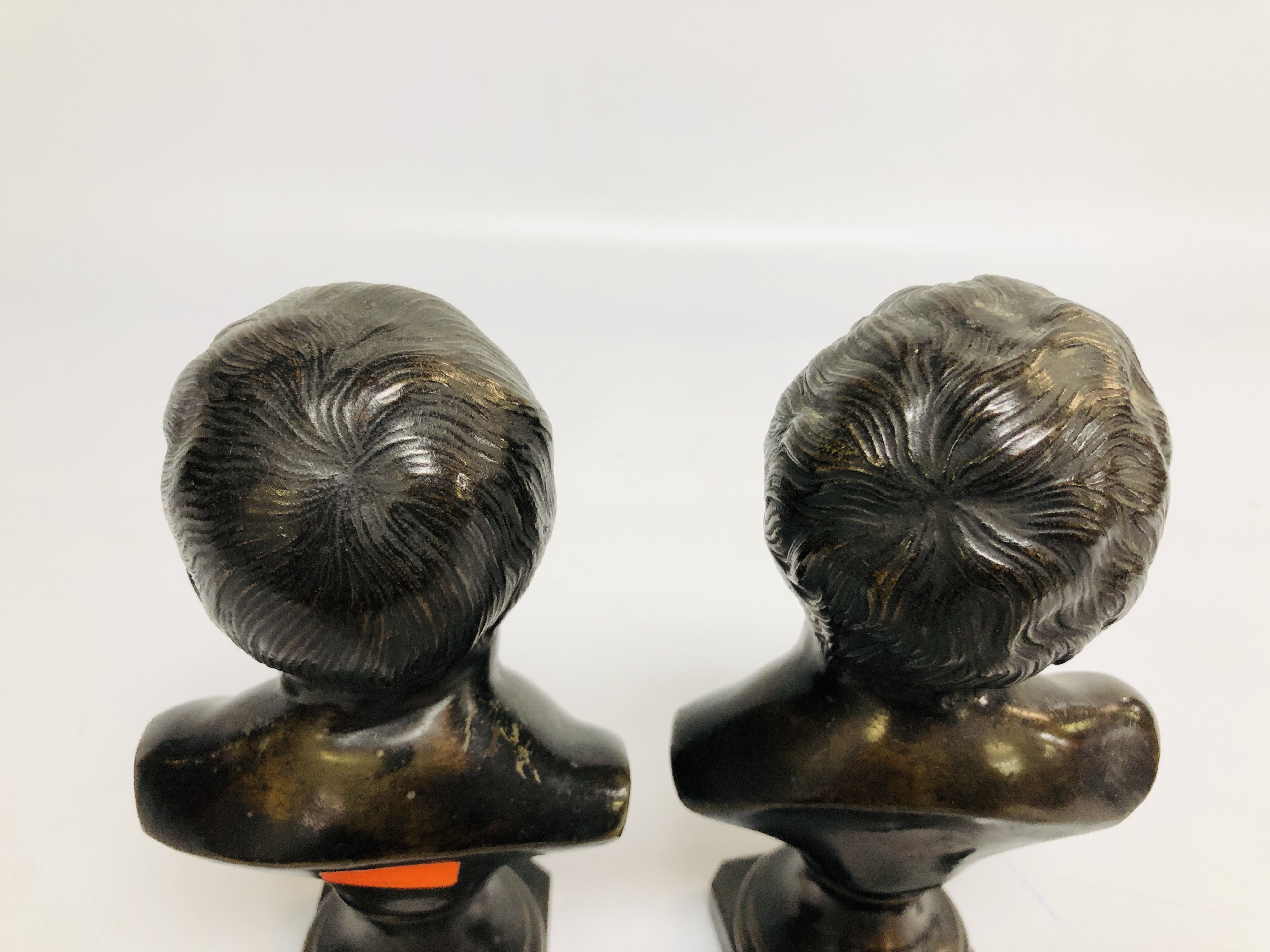 A PAIR OF BRONZE BUSTS OF CHILDREN, SIGNED CHARDIGNY HEIGHT 19CM. - Image 5 of 6