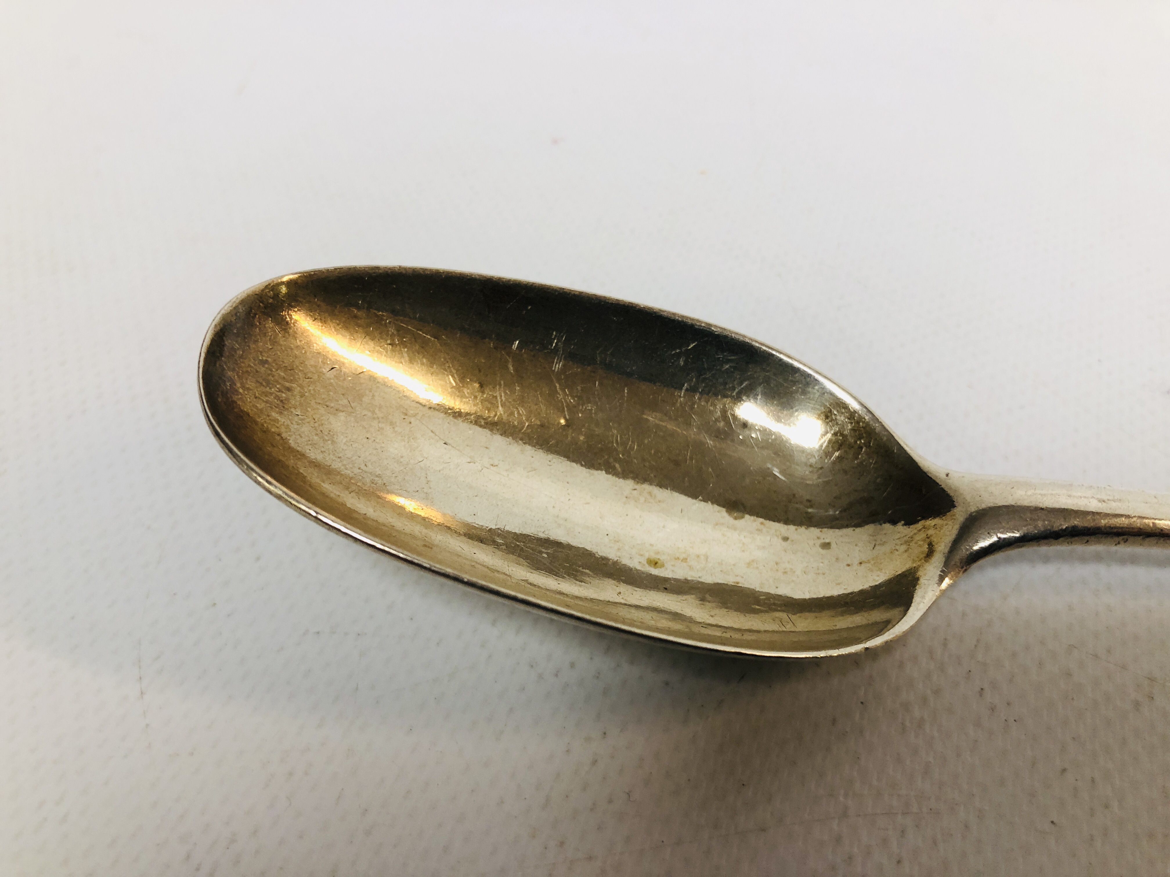 A GEORGE I HANOVERIAN PATTERN SILVER SERVING SPOON PROBABLY LONDON 1724 - Image 2 of 7