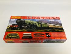 A BOXED HORNBY 00 GAUGE TRAIN SET (THE FLYING SCOTSMAN) (RH52).