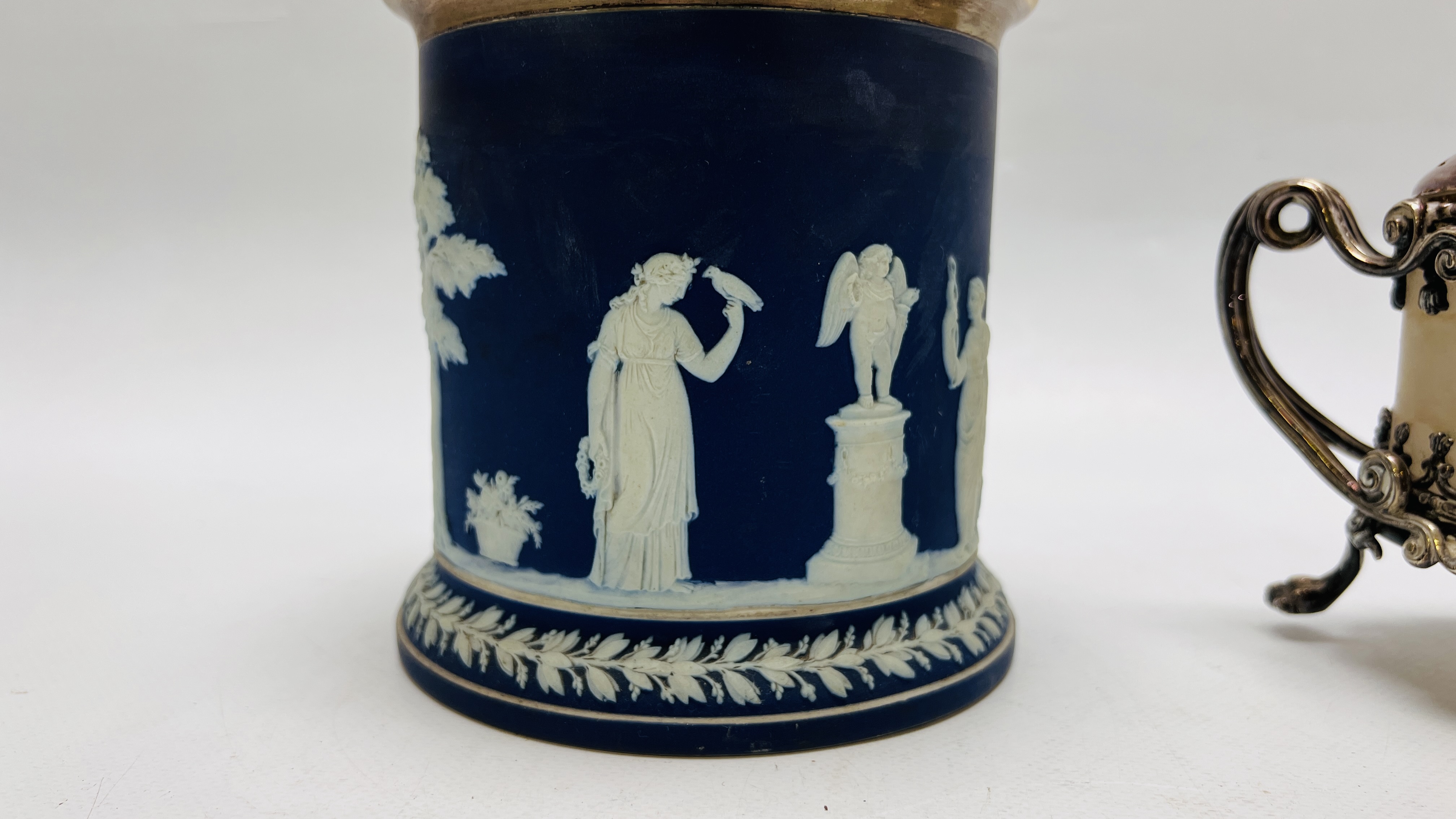 VINTAGE WEDGWOOD BLUE JASPER WARE BISCUIT BARREL WITH DECORATIVE PLATED LID AND HANDLE H 14. - Image 4 of 19