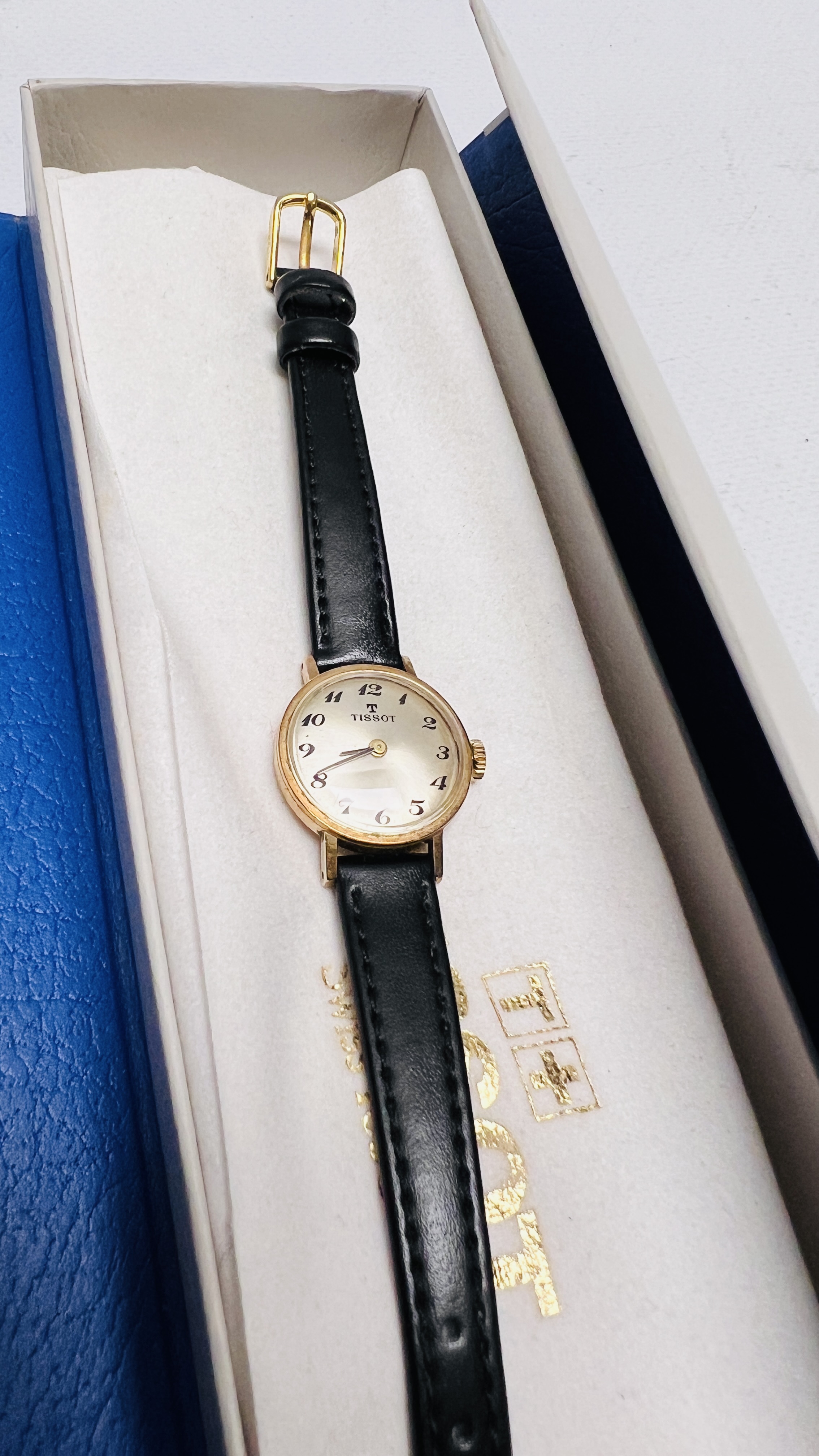 A GENTS WRIST WATCH MARKED "TISSOT" BOXED ALONG WITH A LADIES 9CT GOLD CASED (RUBBED) MARKS - Image 3 of 5