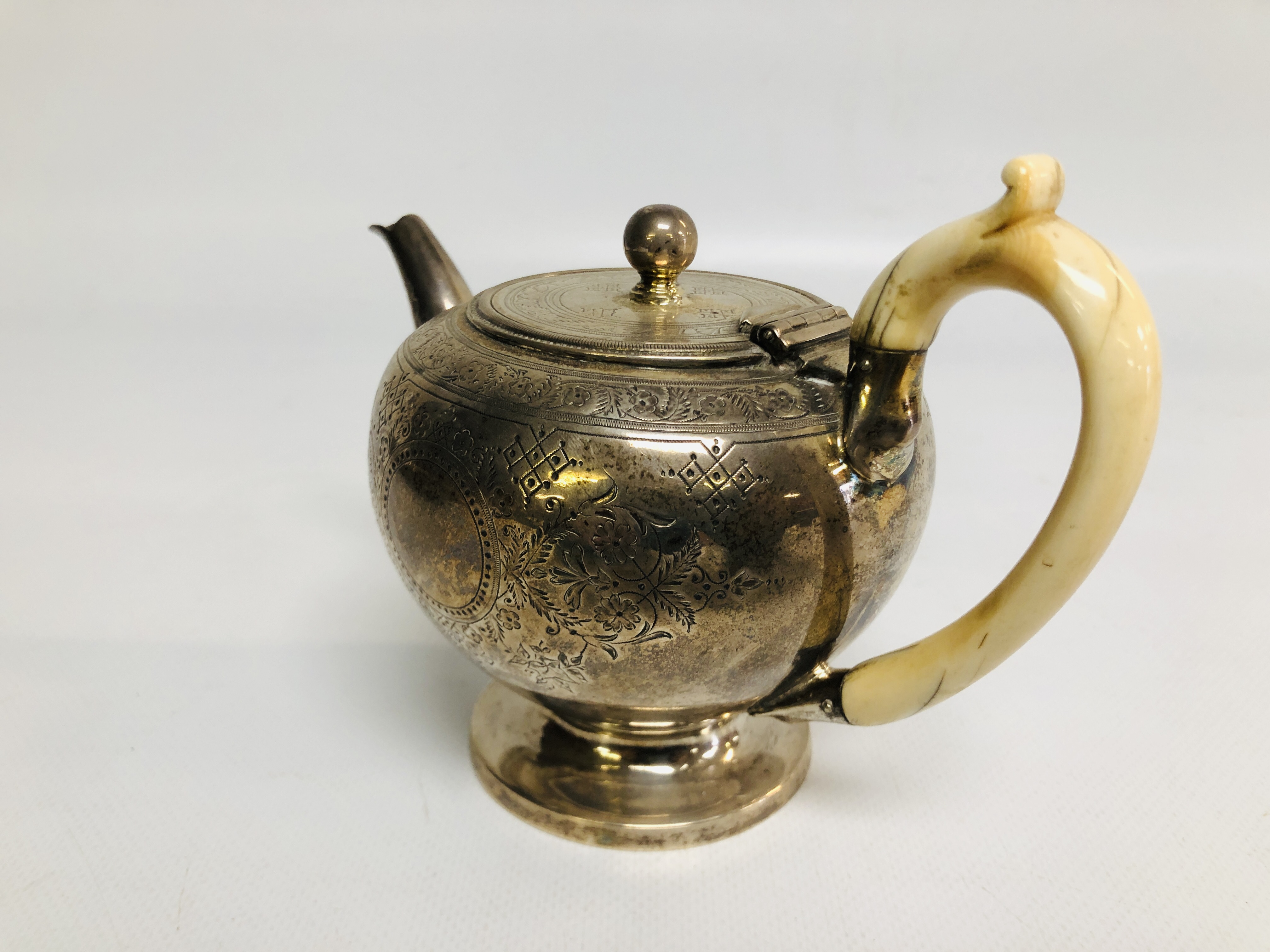 A VICTORIAN SILVER TEAPOT OF OVOID FORM THE BODY WITH VACANT CARTOUCHUS WITH IVORY HANDLE, BY G. - Image 4 of 11