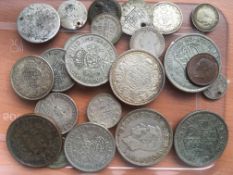 TUB OF MIXED MAINLY SILVER COINS, GB HALFCROWNS, INDIA RUPEE 1917, ETC.