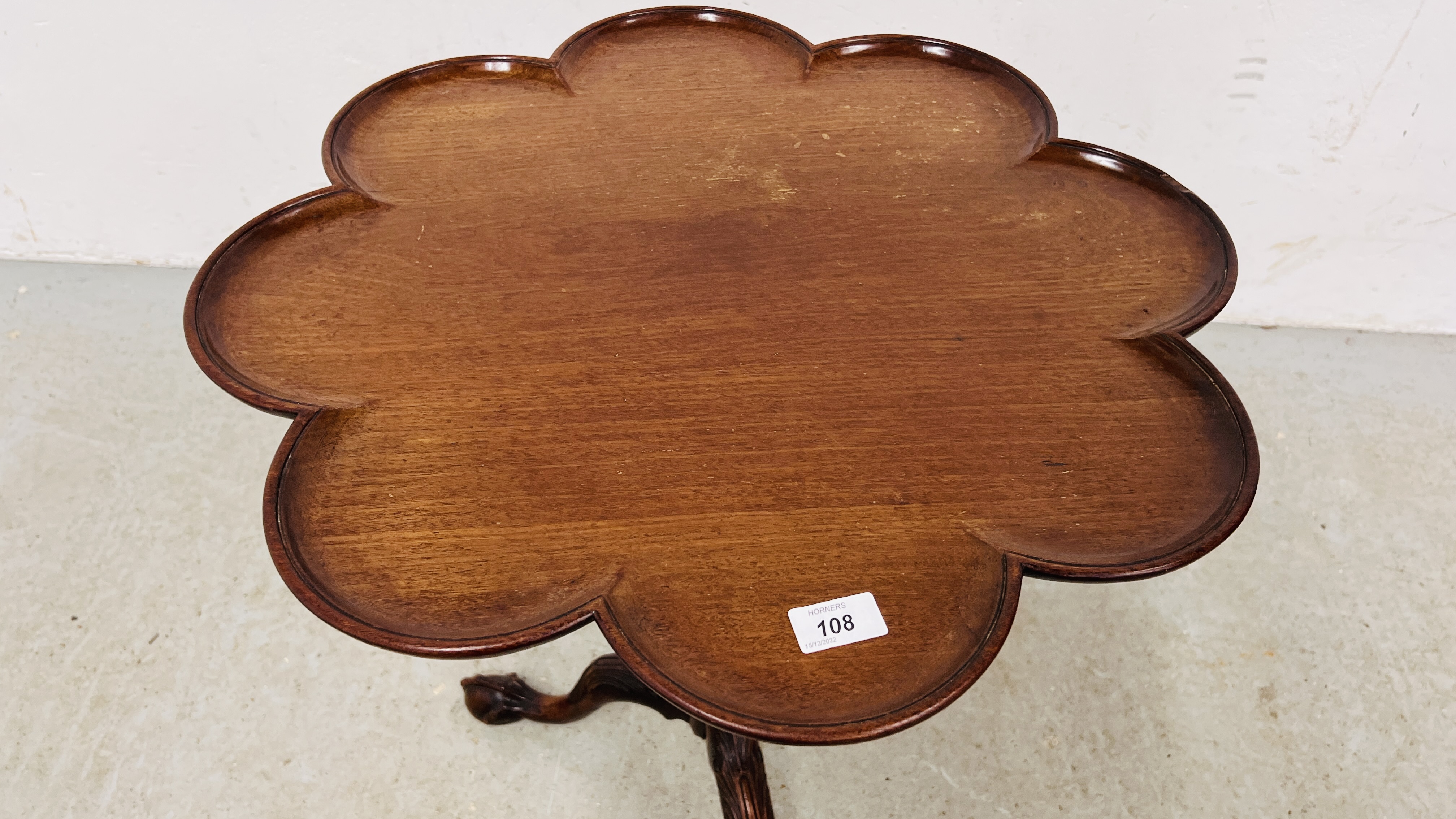 A GEORGE III MAHOGANY LOBED TRAY TOP PEDESTAL TABLE WITH TILT TOP ACTION ON CARVED TRIPOD BASE, - Image 2 of 11