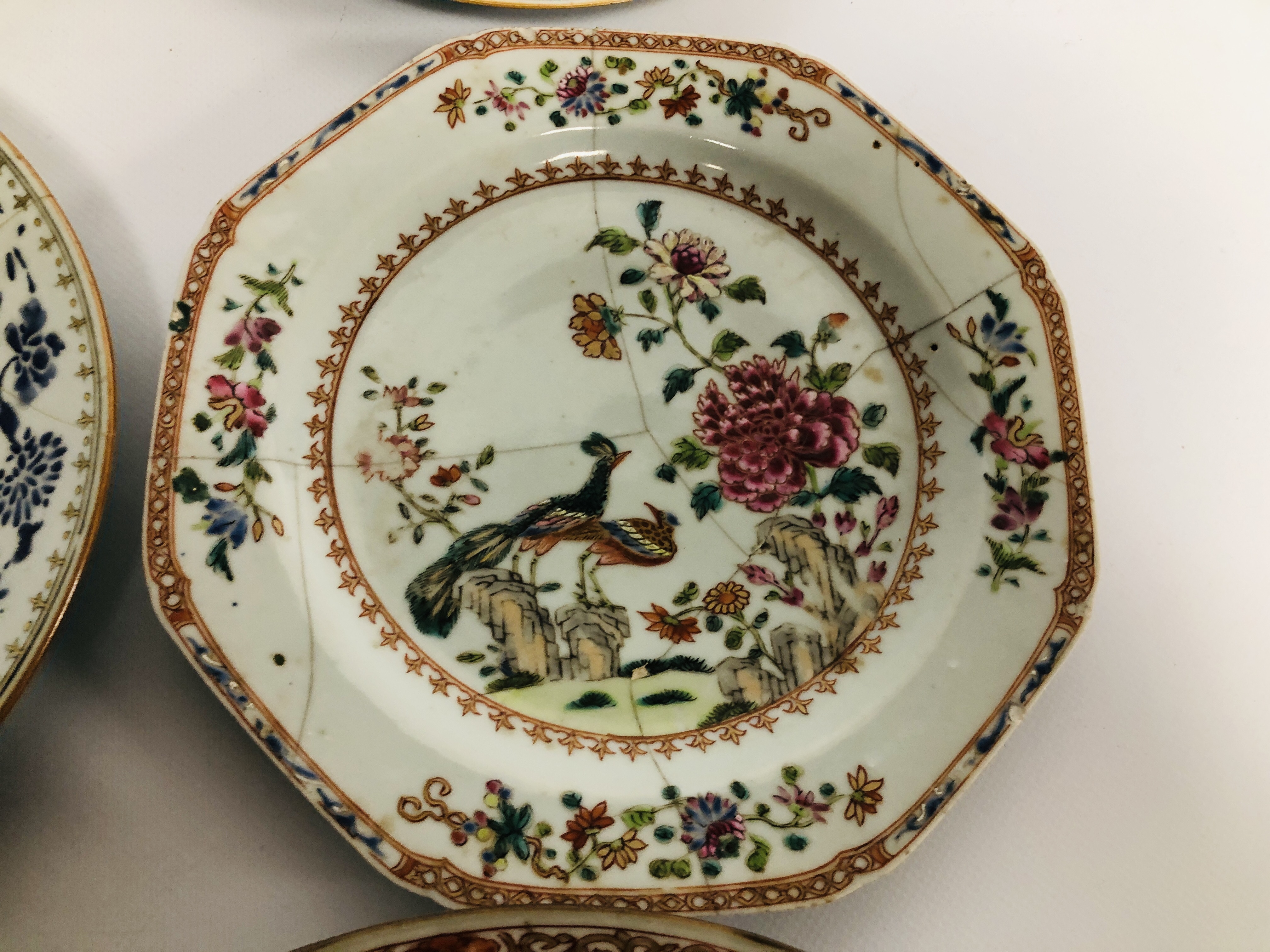 A COLLECTION (13) OF ORIENTAL QIANLONG PLATES AND DISHES TO INCLUDE IMARI, - Image 2 of 12