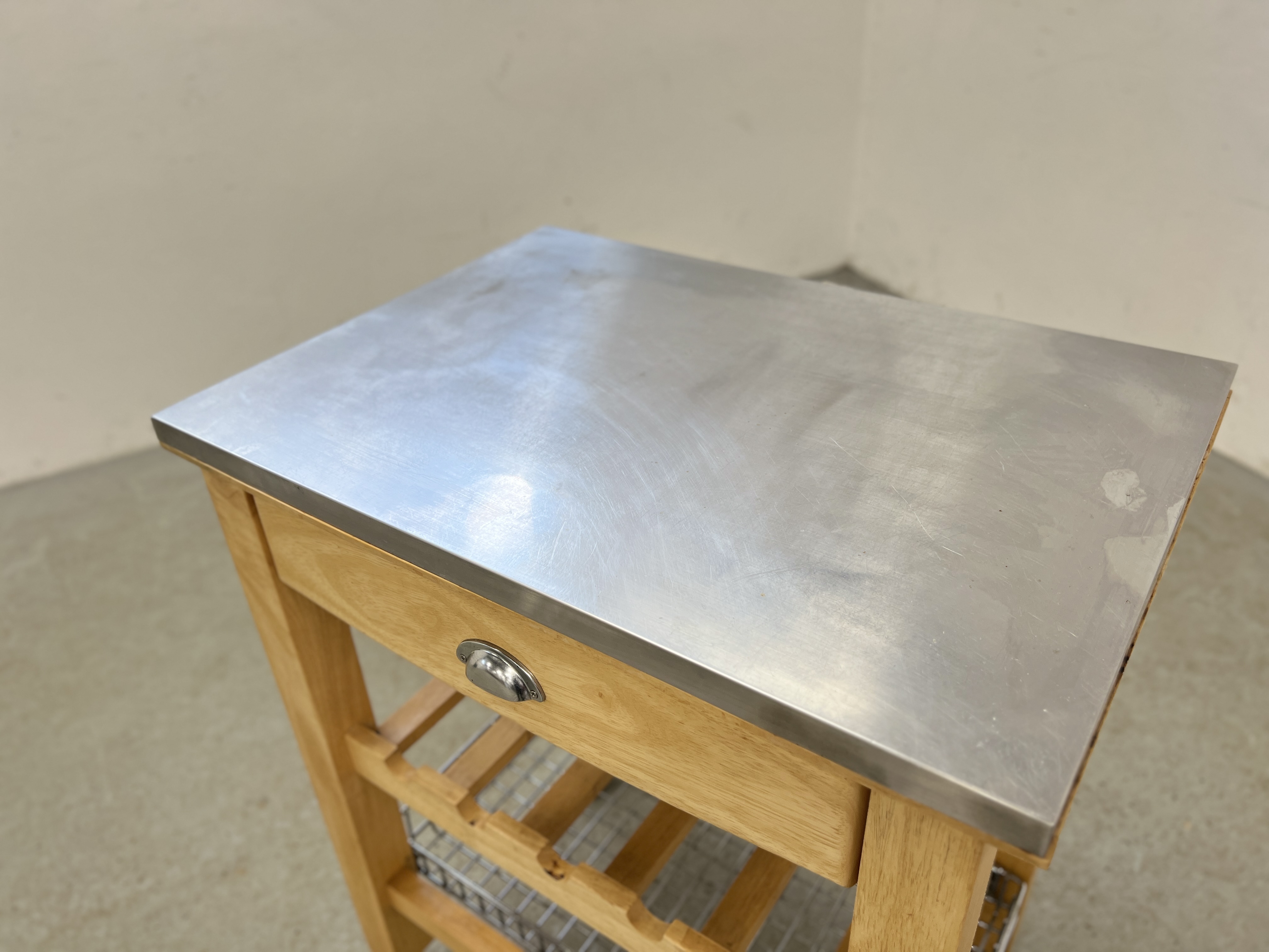 A SOLID BEECHWOOD CHEFS WORKSTATION WITH STAINLESS STEEL TOP WIDTH 70CM. DEPTH 50CM. - Image 3 of 9