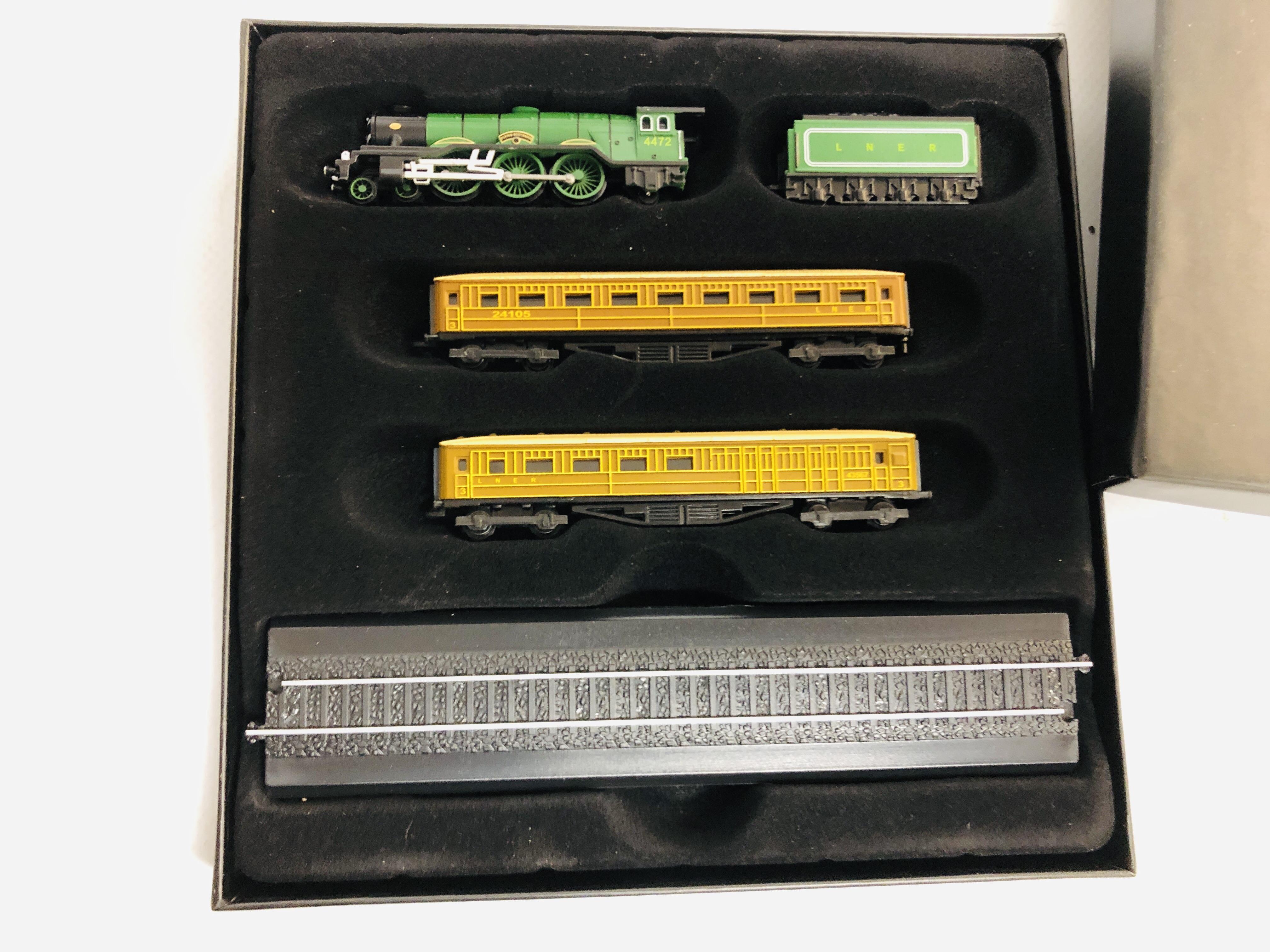 TWO BOXED ATLAS EDITION MINI TRAINS, 1/220 FLYING SCOTSMAN, - Image 6 of 6