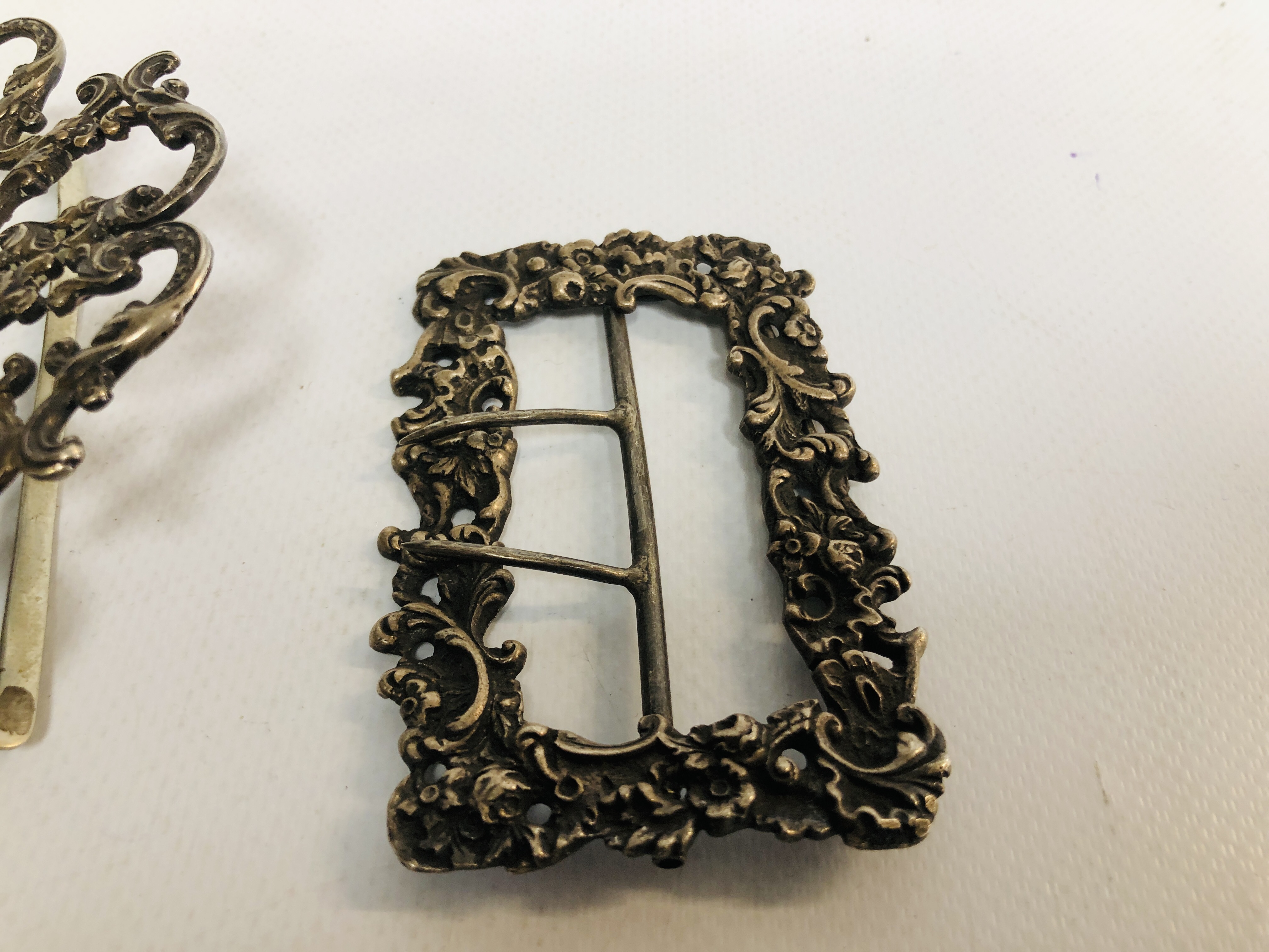 A GROUP OF FOUR SILVER BUCKLES INCLUDING AN UNUSUAL LARGE EXAMPLE BY WILLIAM NAUL, BIRMINGHAM 1893. - Image 4 of 7