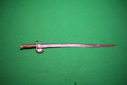AN ANTIQUE BRASS HANDLED FRENCH BAYONET STAMPED TH 24694 - (TO BE COLLECTED IN PERSON ONLY - NO