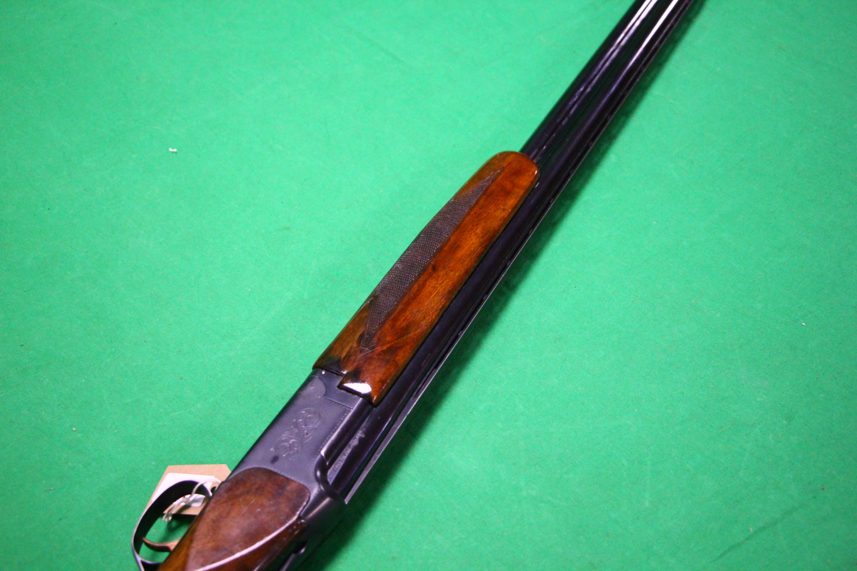 MIROKU 12 BORE OVER & UNDER SHOTGUN #726710 26INCH FIXED CHOKE BARRELS, SINGLE SELECTABLE TRIGGER, - Image 8 of 10