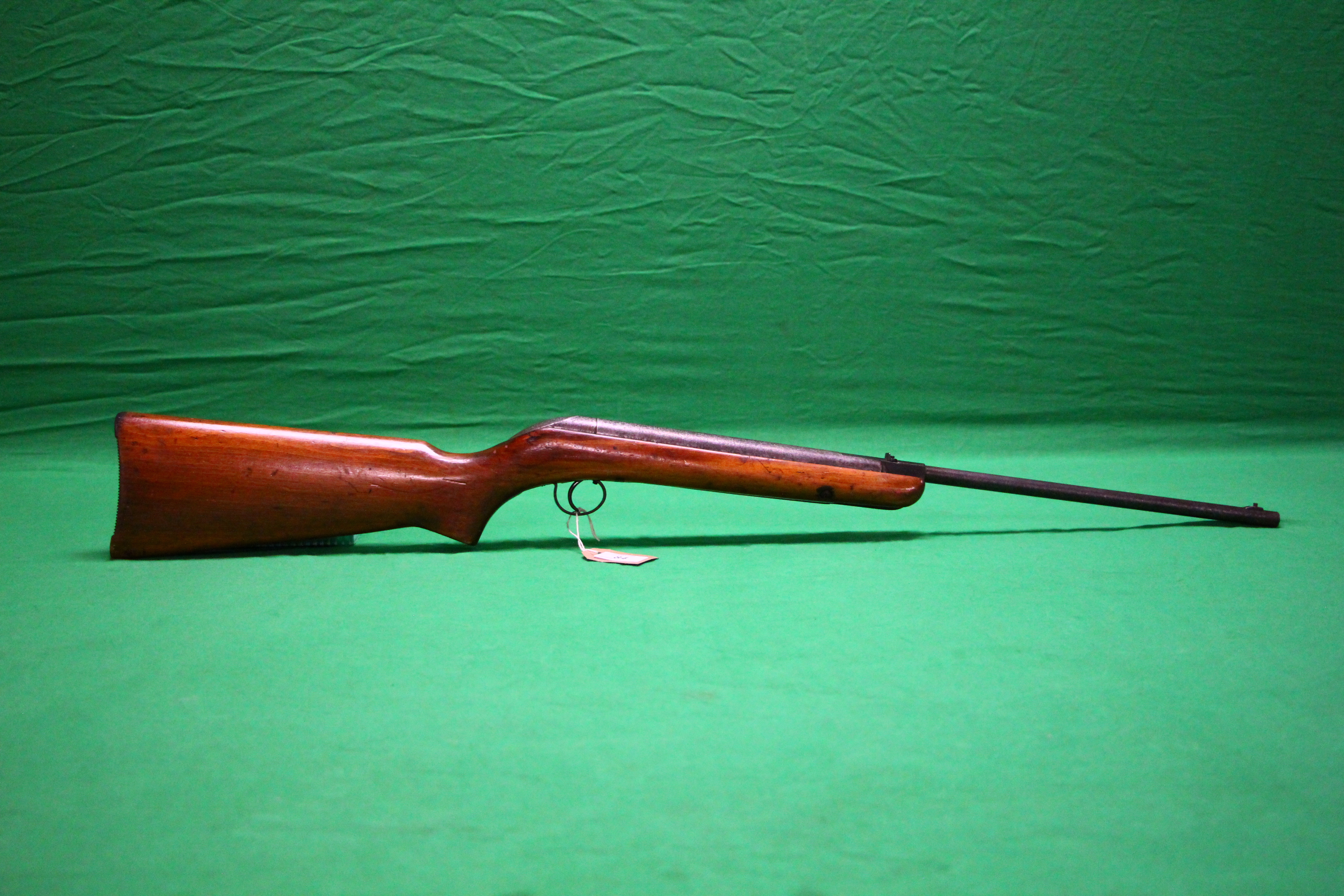 A VINTAGE .22 BREAK BARREL AIR RIFLE