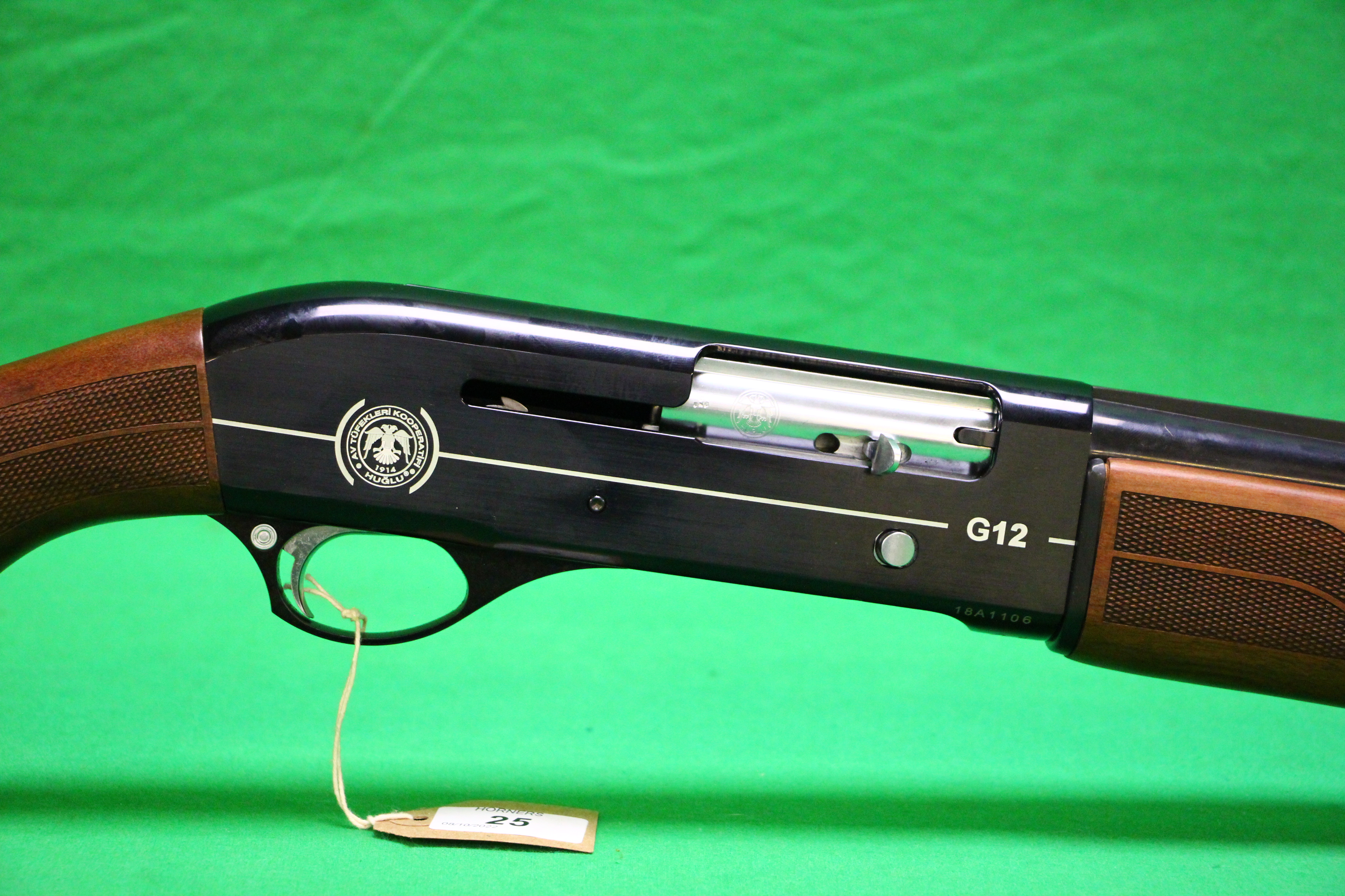 12 BORE HUGLU SELF LOADING SHOTGUN #18A1106 27 INCH BARRELS, - Image 3 of 9