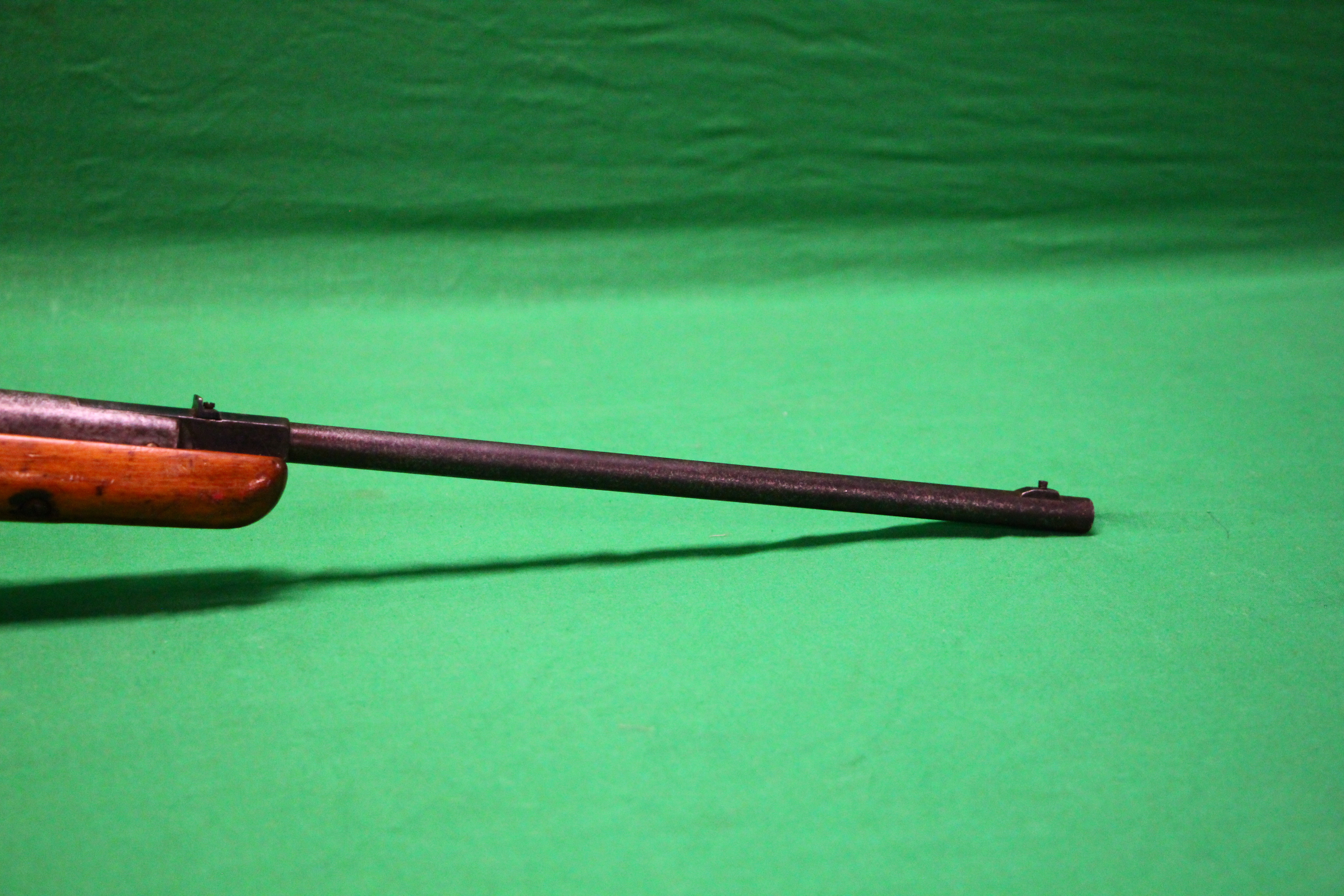 A VINTAGE .22 BREAK BARREL AIR RIFLE - Image 4 of 7