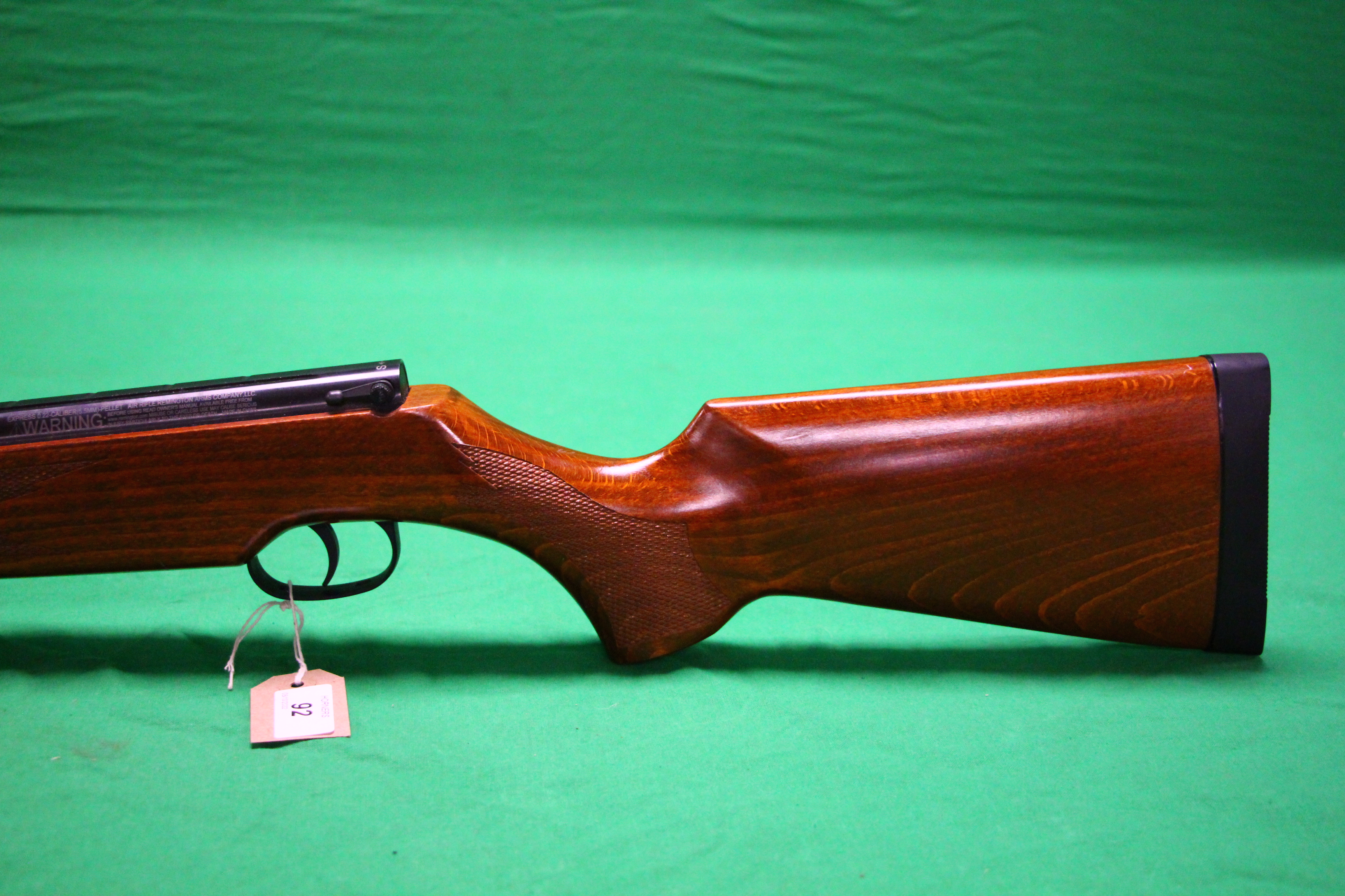 A REMINGTON EXPRESS .22 BREAK BARREL AIR RIFLE - Image 6 of 9