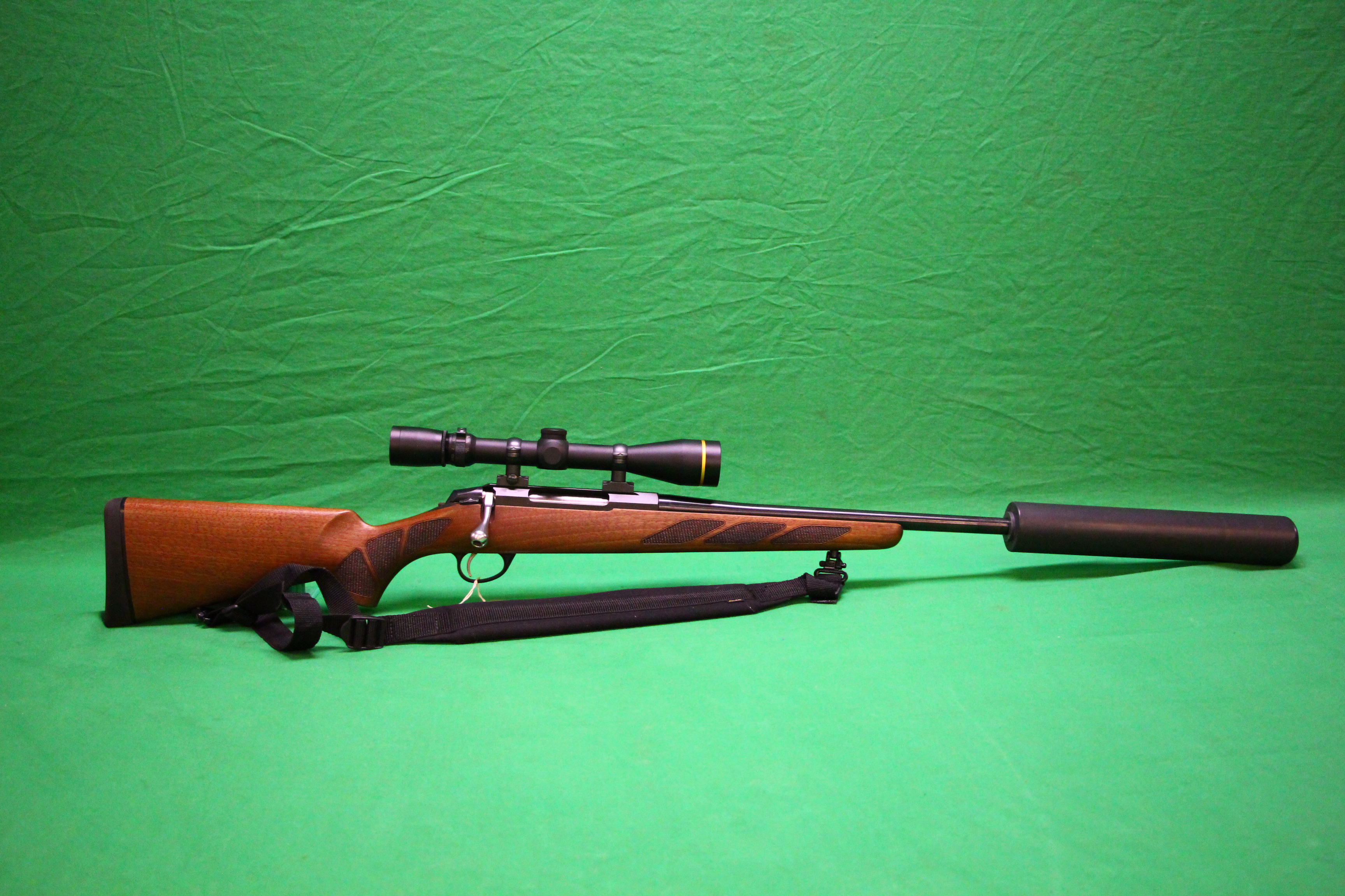 TIKKA .243 BOLT ACTION RIFLE #486734 FITTED WITH .