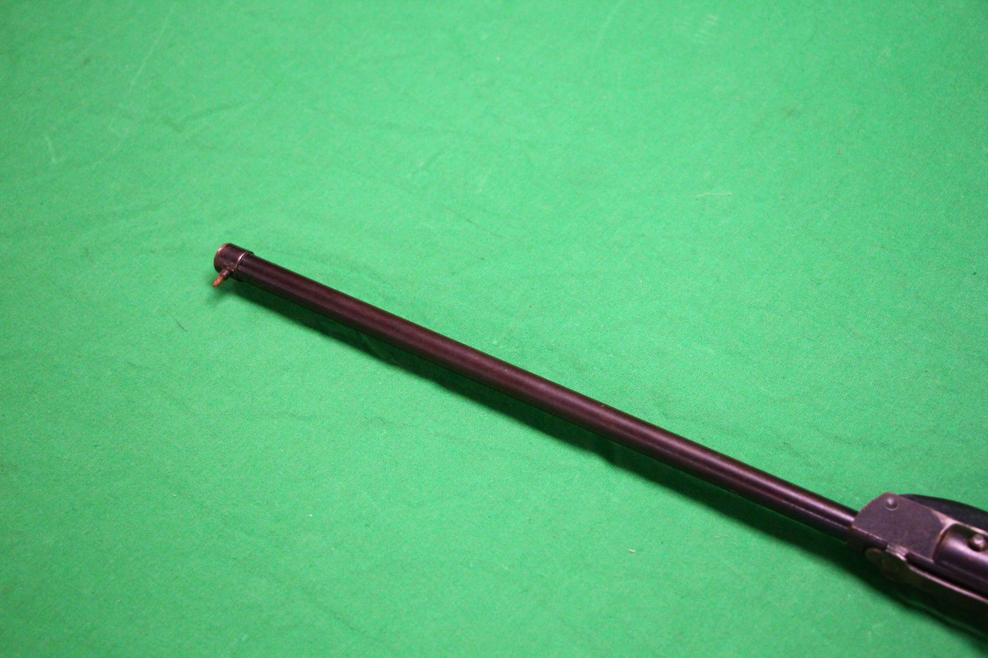 AN ORIGINAL MODEL 22 .22 BREAK BARREL AIR RIFLE - Image 8 of 8