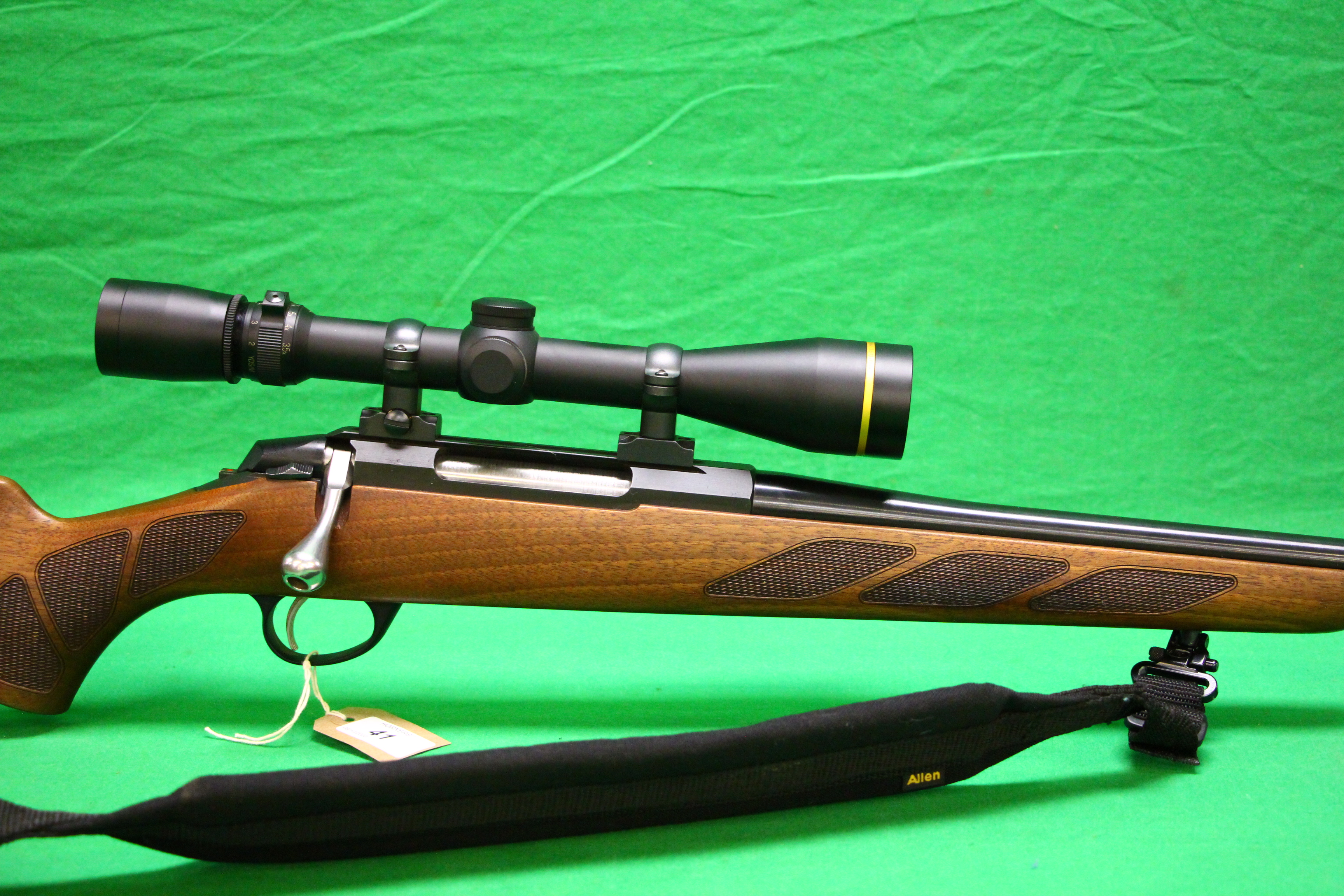 TIKKA .243 BOLT ACTION RIFLE #486734 FITTED WITH . - Image 4 of 13