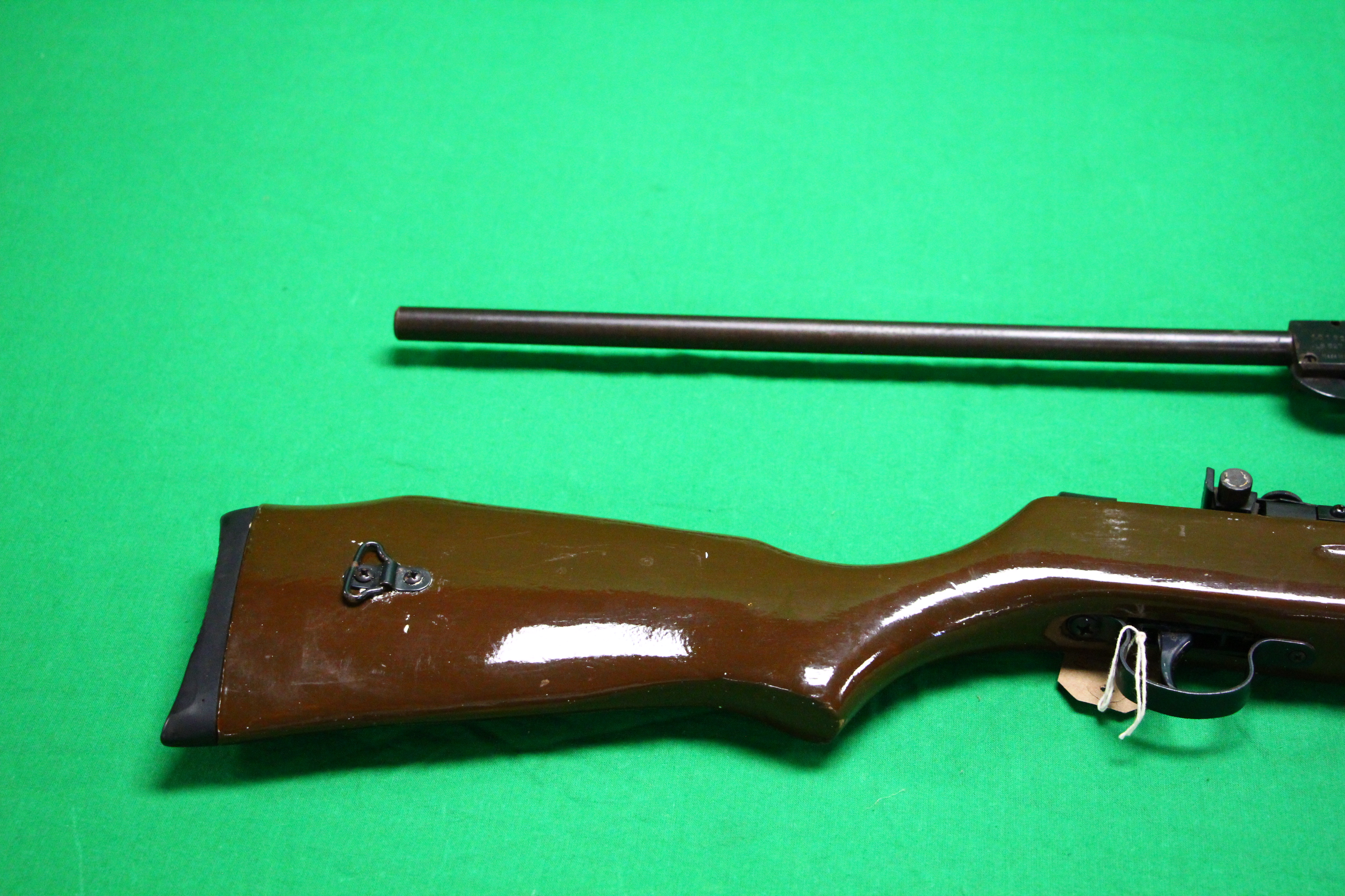 TWO VINTAGE AIR RIFLES TO INCLUDE .22 SNOW PEAK UNDERLEVER AND A HUNGARIAN . - Image 5 of 9