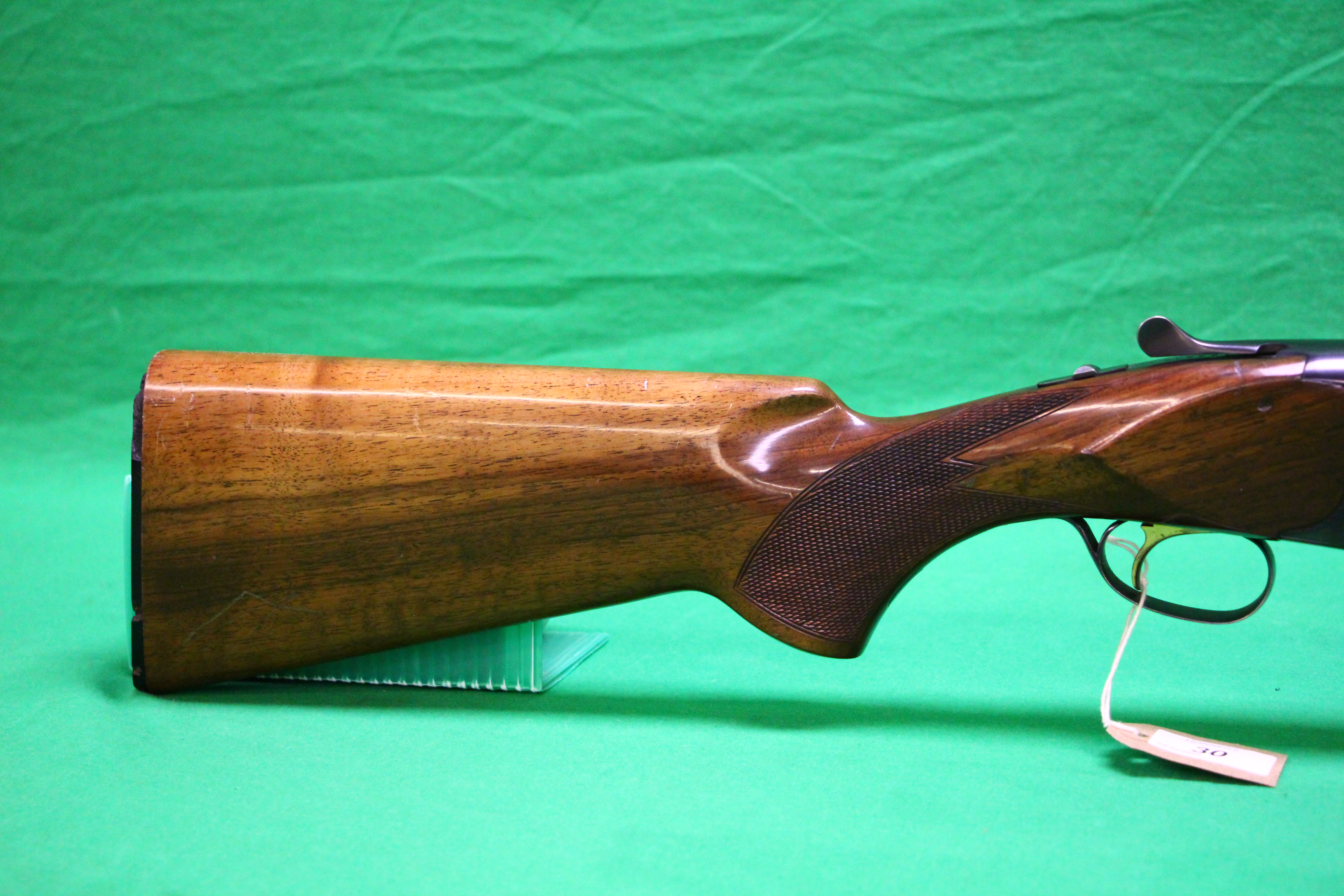 MIROKU 12 BORE OVER AND UNDER SHOTGUN #725637 AND GUN SLEEVE - (ALL GUNS TO BE INSPECTED AND - Image 2 of 8