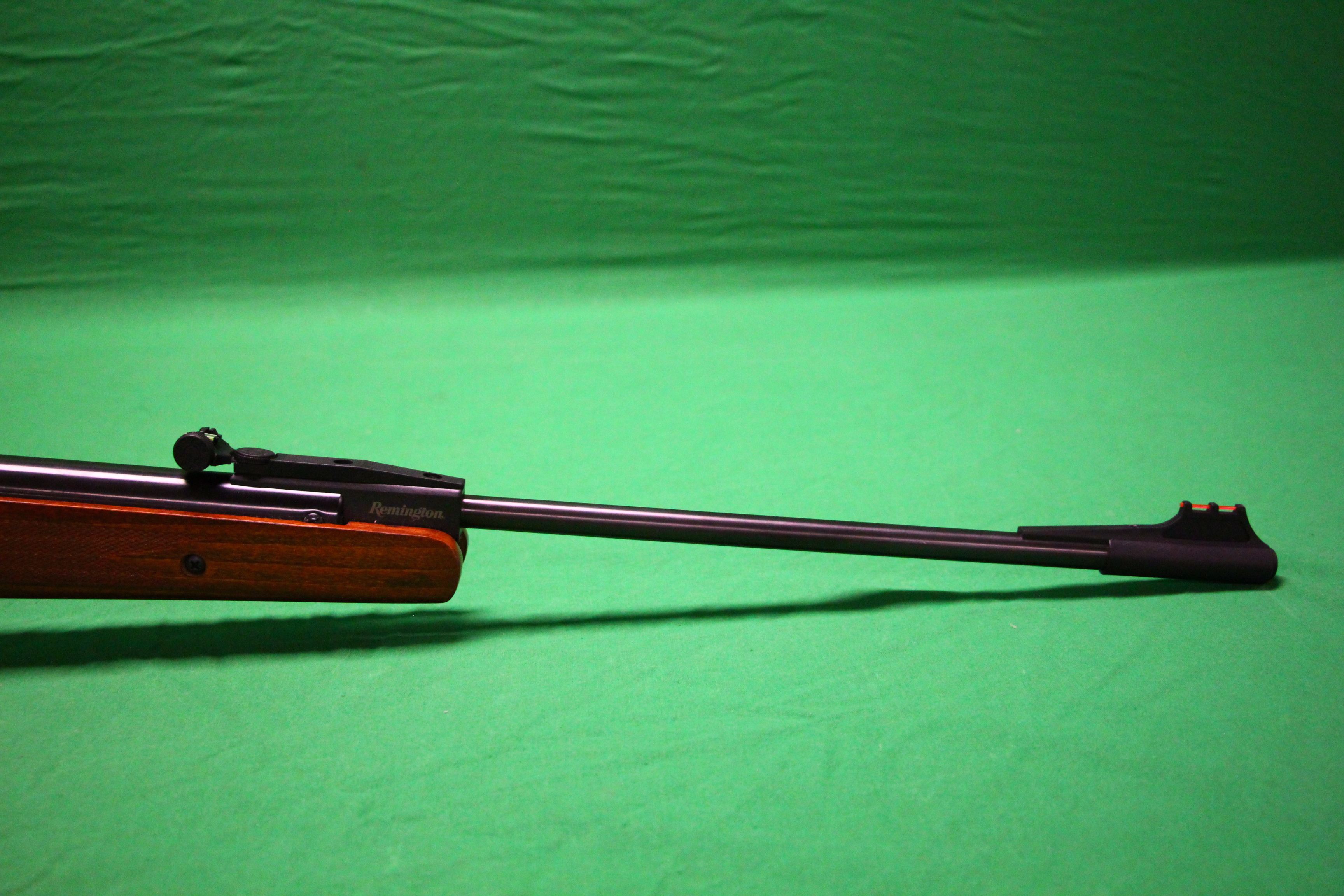 A REMINGTON EXPRESS .22 BREAK BARREL AIR RIFLE - Image 5 of 9