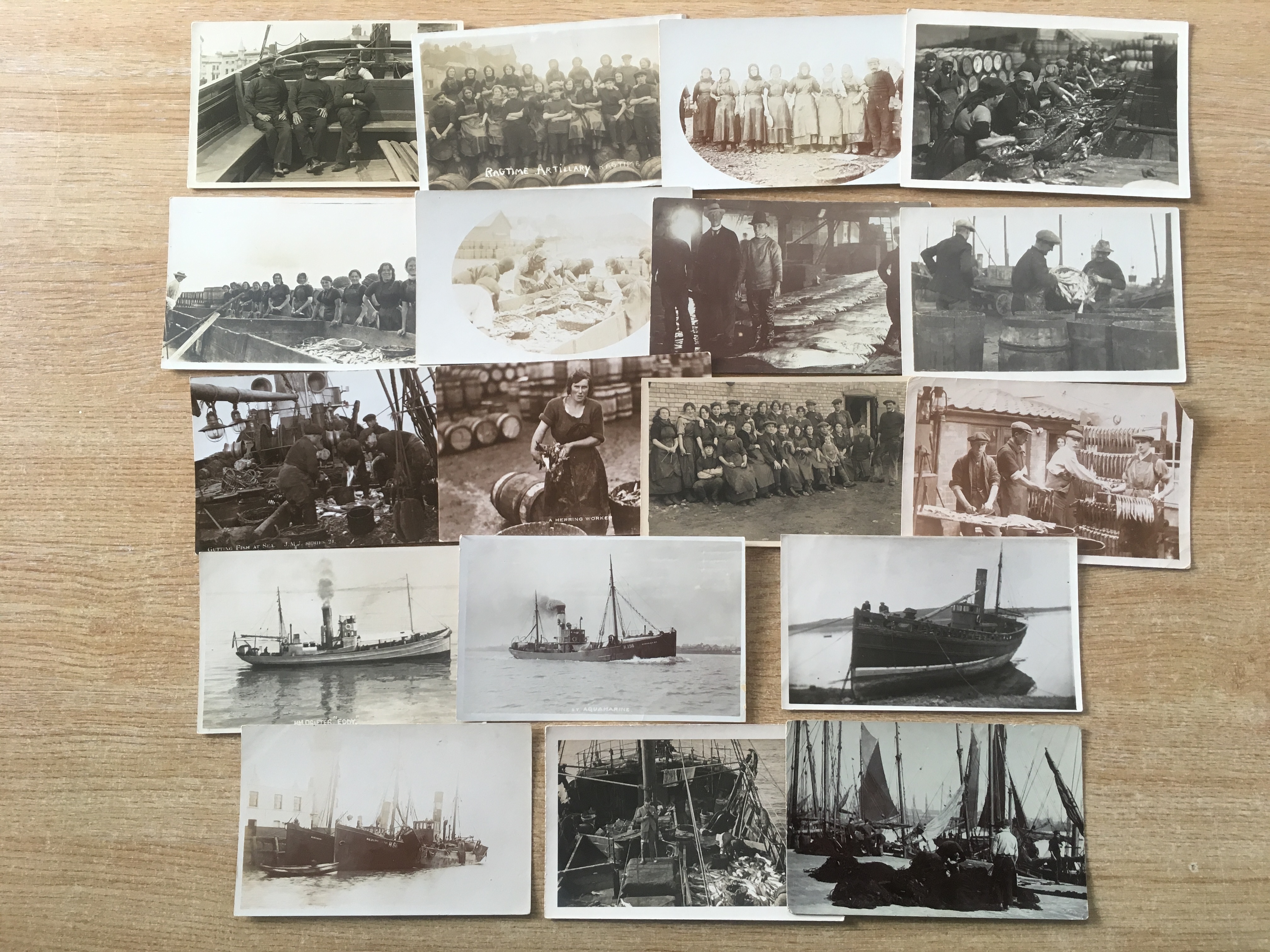 PACKET RP POSTCARDS SHOWING FISHING INDUSTRY SCENES, FISHER GIRLS, TRAWLERS ETC. - Image 2 of 2