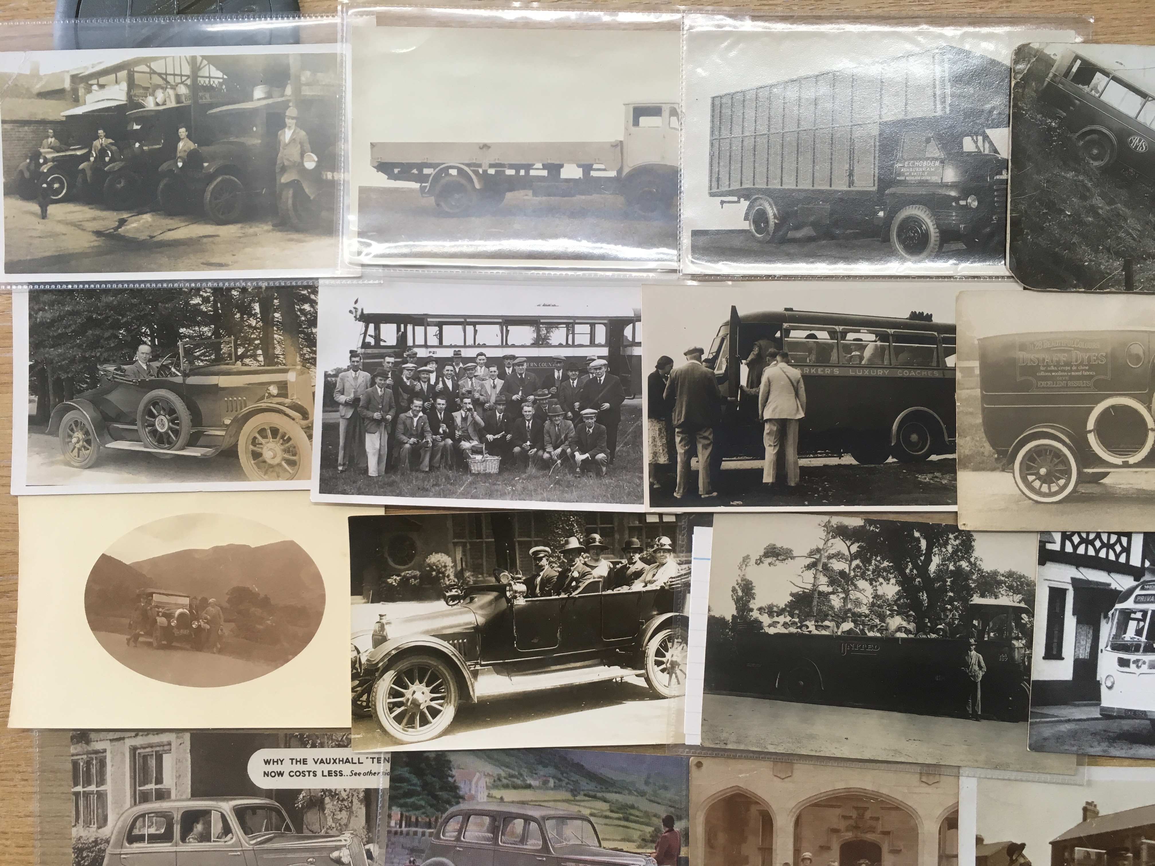 MIXED MOTOR TRANSPORT POSTCARDS, CARS, LORRIES, DELIVERY VEHICLES, A FEW MILITARY, COACHES, - Image 3 of 5