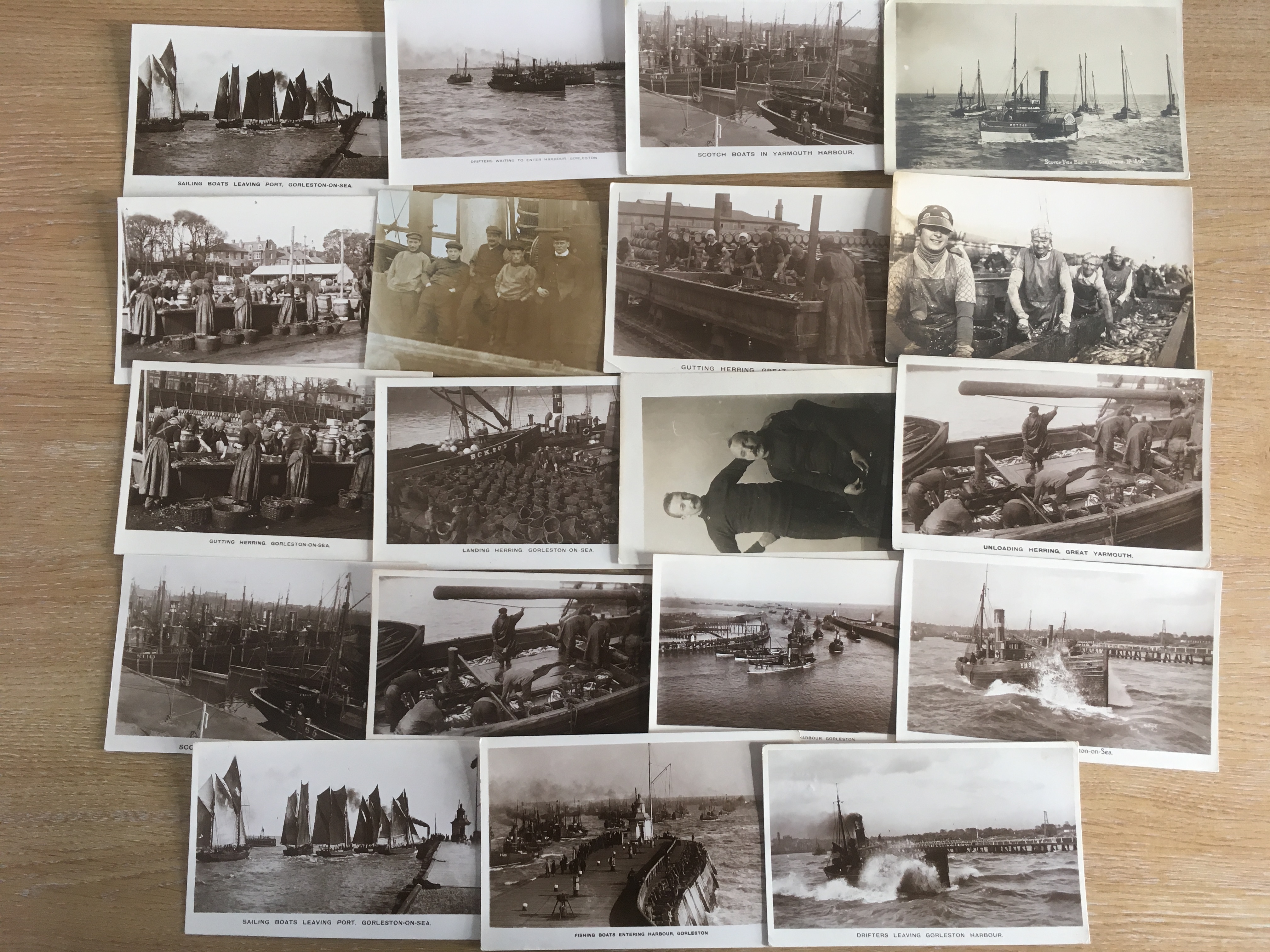 NORFOLK: GREAT YARMOUTH AND GORLESTON FISHING INDUSTRY POSTCARDS, ALL RP WITH FISHER GIRLS,