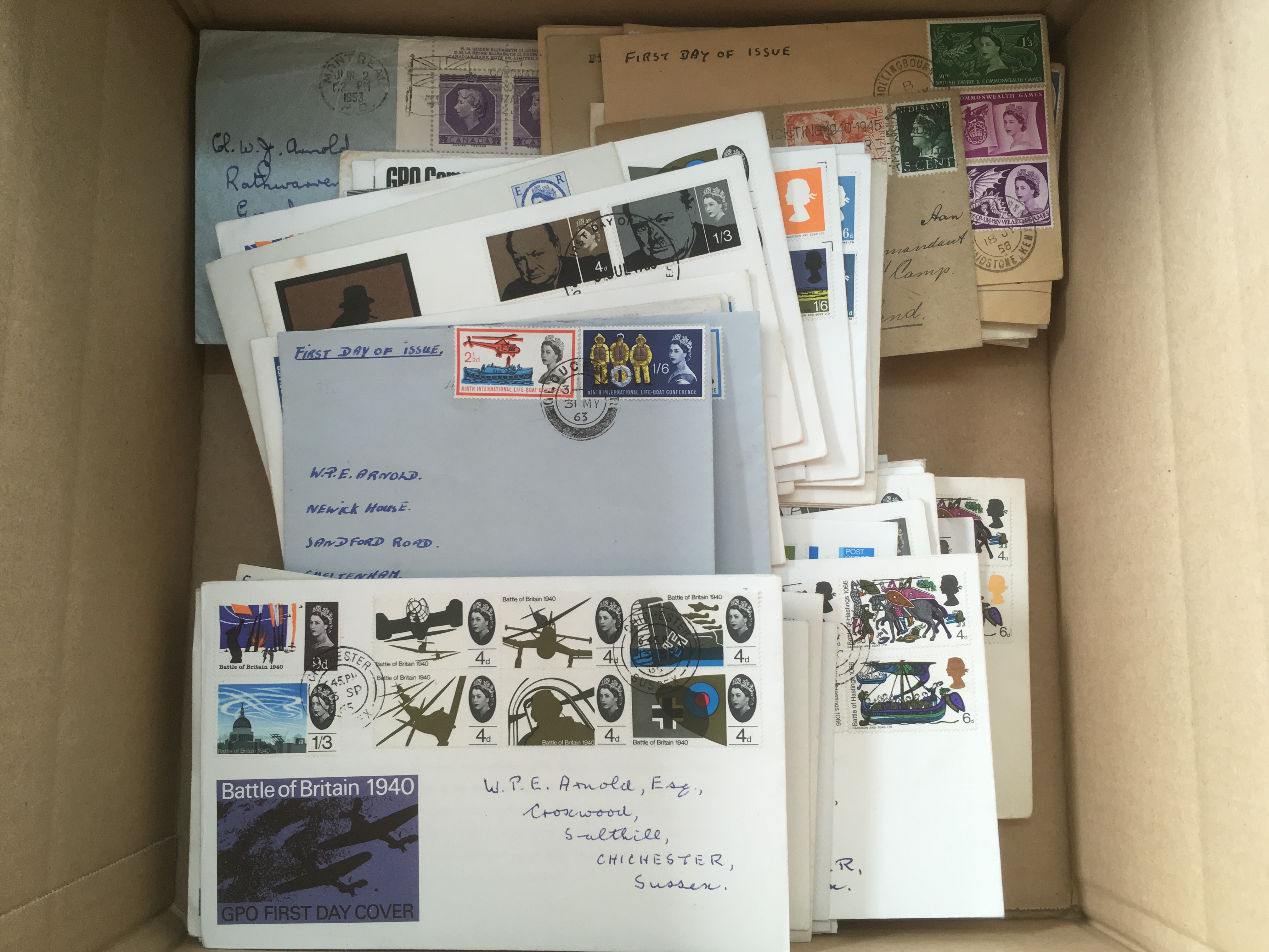 BOX OF COVERS AND FDC IN THREE ALBUMS AND LOOSE, GB, AUSTRALIA, INDIA, - Image 9 of 9
