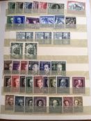 AUSTRIA: FILE BOX WITH EARLY TO 1960's IN THREE STOCKBOOKS AND LOOSE, 1850 2k USED,