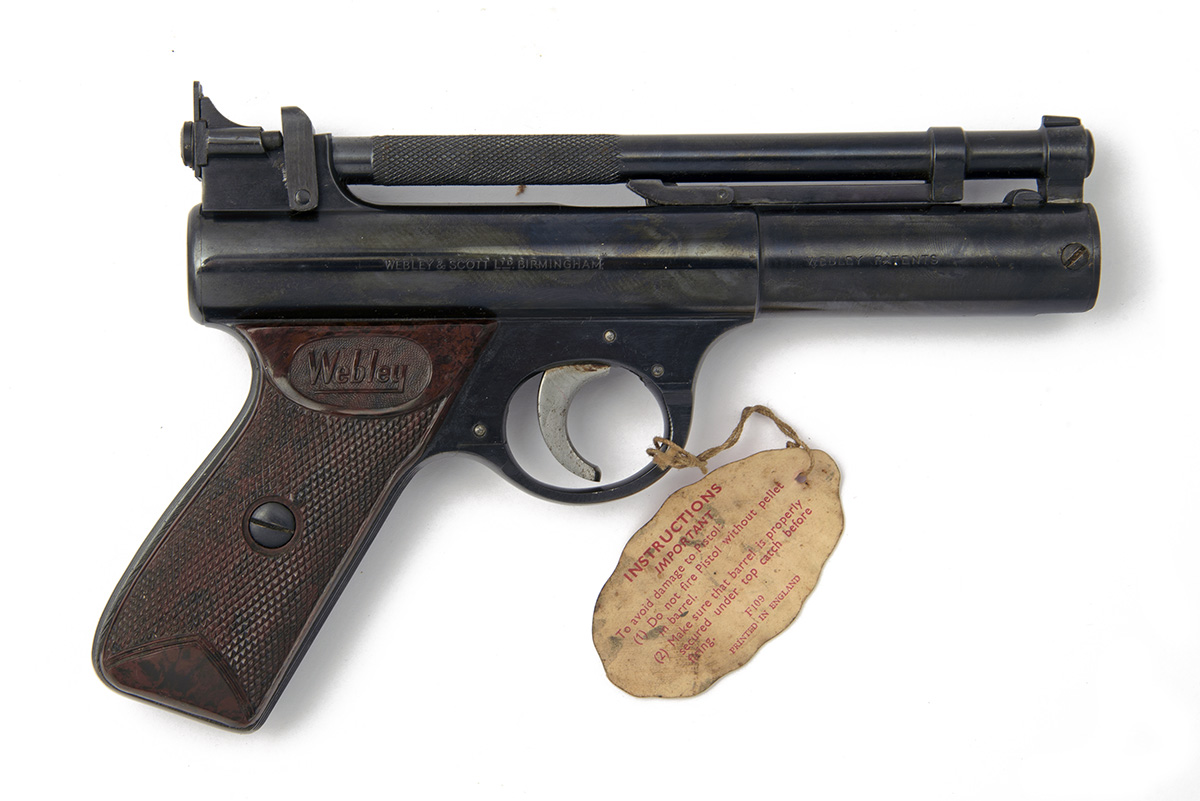 WEBLEY & SCOTT, BIRMINGHAM A BOXED .22 BARREL-COCKING AIR-PISTOL, MODEL 'SENIOR', batch no. 1068, - Image 3 of 3