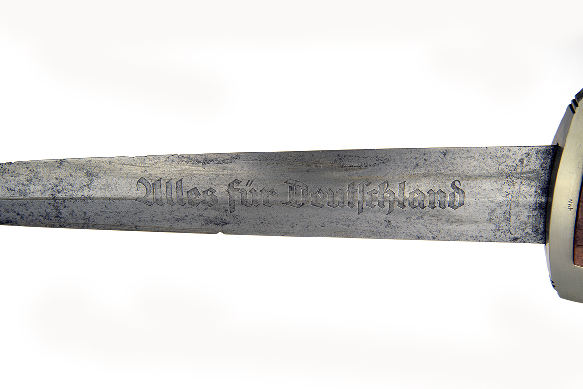 GEBR. HALBACH, SOLINGEN-OHLIGS AN EARLY HOLBEIN DAGGER FOR THE GERMAN S.A. ORGANISATION, early - Image 2 of 3