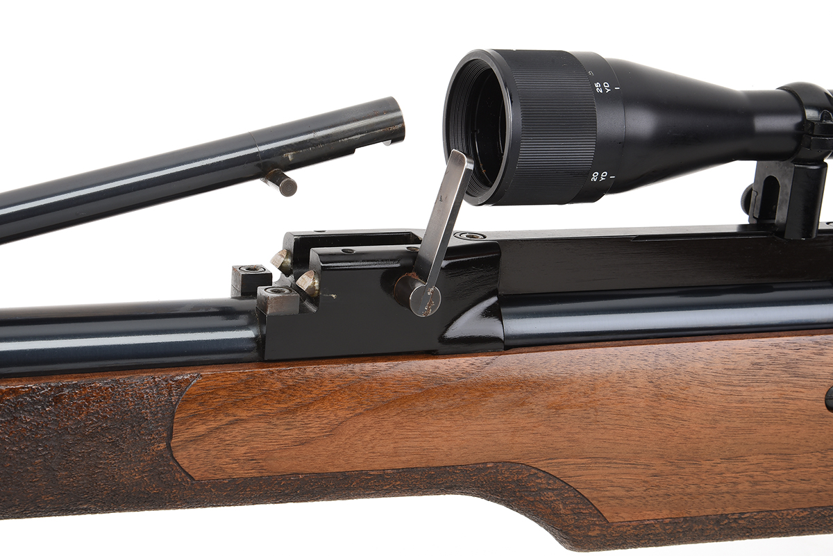 JOHN WHISCOMBE, ENGLAND A CASED RARE .177 TWIN-PISTON RECOILLESS UNDER-LEVER AIR-RIFLE, MODEL ' - Image 4 of 13