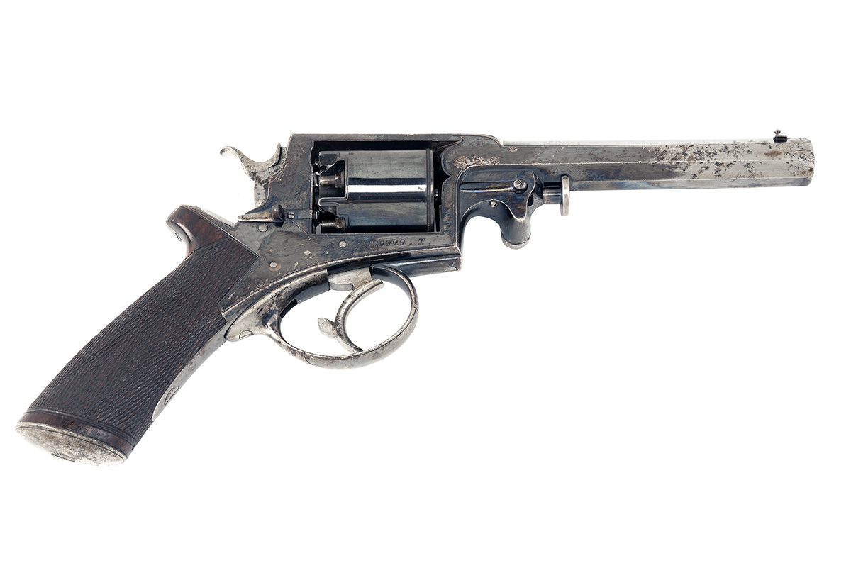 A GOOD CASED 54 BORE TRANTER FOURTH MODEL DOUBLE-ACTION PERCUSSION REVOLVER, RETAILED BY - Bild 4 aus 6