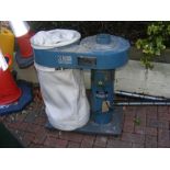 An APTC APW1000DE dust extractor - THIS ITEM WAS P