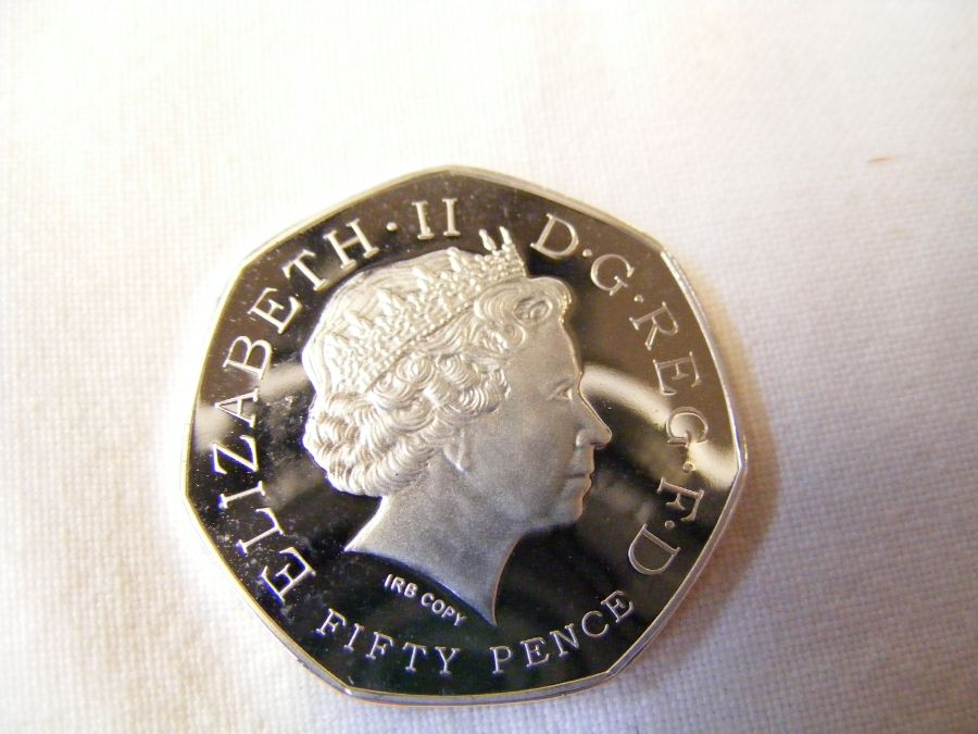A selection of collectable 50 pence pieces, includ - Image 5 of 5