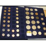 Various collectable coinage, including crowns and