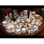 An extensive dinner and tea service - Royal Albert