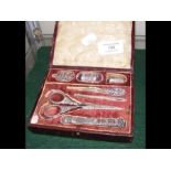 A ladies cased needlework set