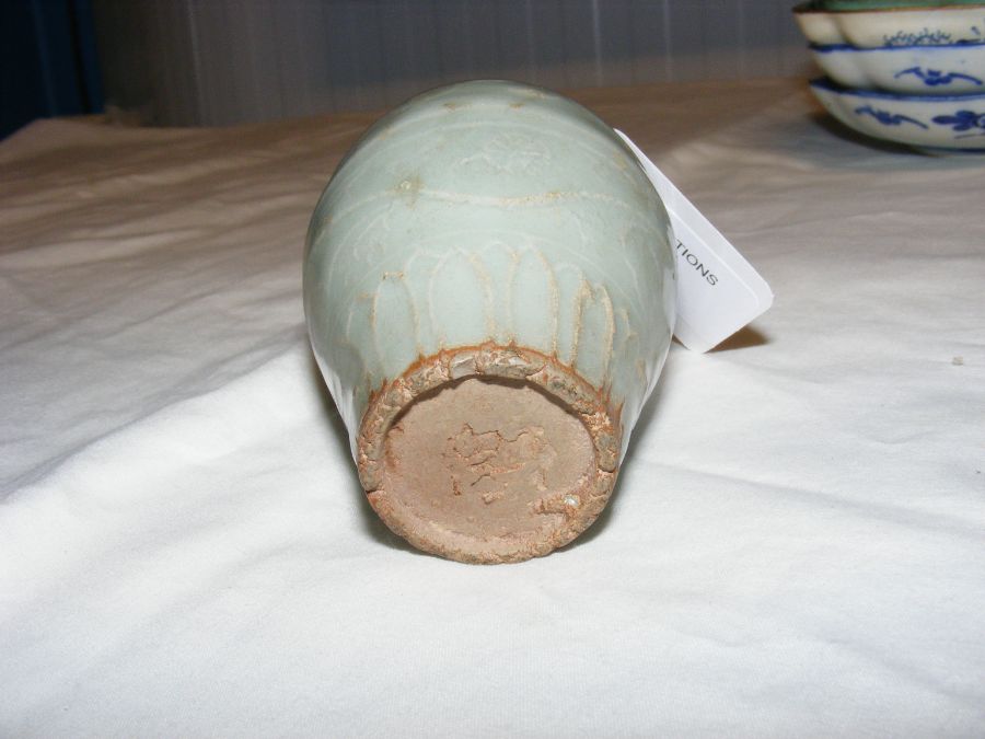 An antique Celadon miniature oriental vase, an opi - Image 4 of 24