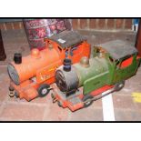 A vintage Tri-ang tinplate train and one other - 4