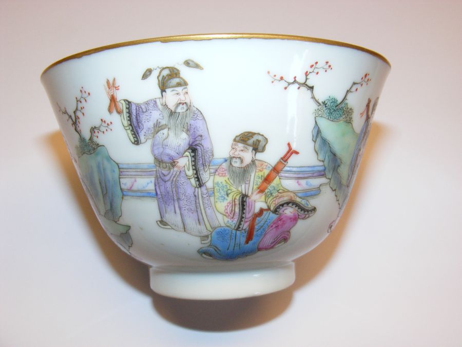 A Chinese Tongzhi Period lady's bowl with hand pai - Image 4 of 20