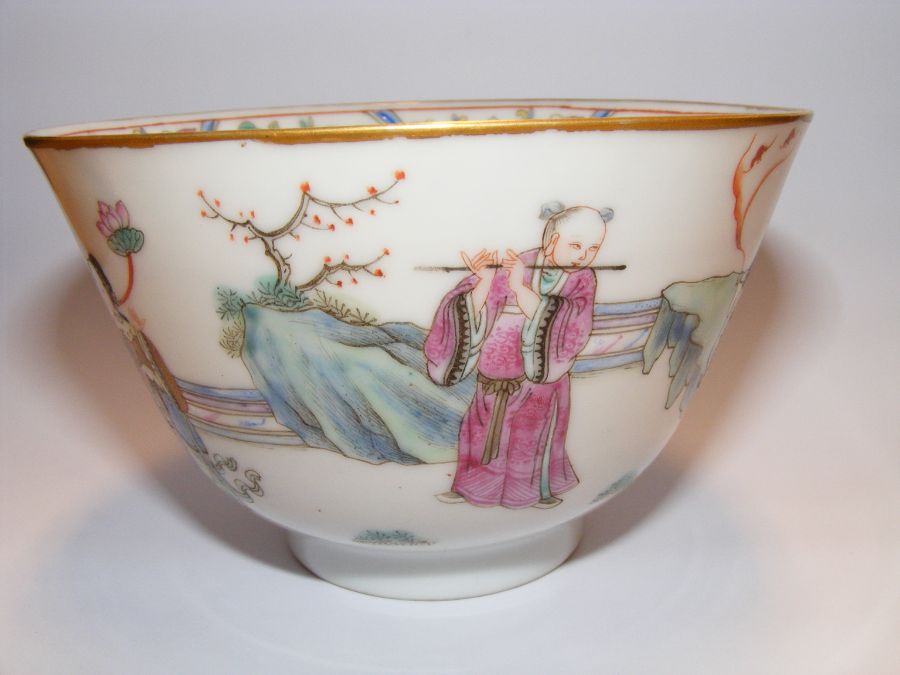 A Chinese Tongzhi Period lady's bowl with hand pai - Image 14 of 20