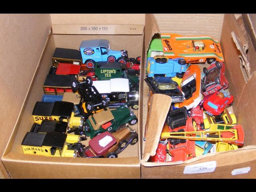 A collection of die cast vehicles, Matchbox and ot