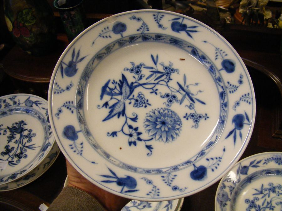 Assorted Meissen blue and white floral pattern cer - Bild 25 aus 39