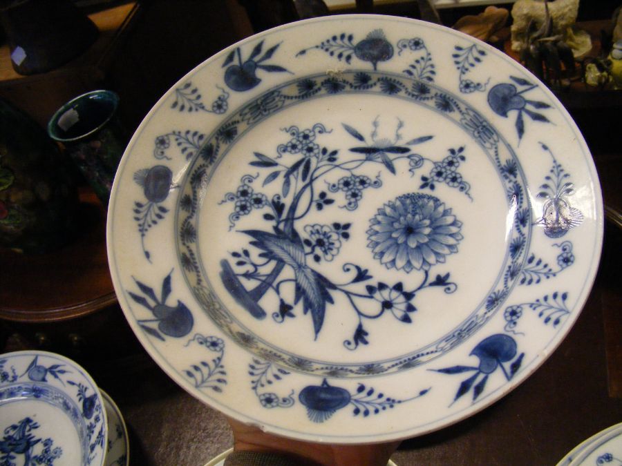 Assorted Meissen blue and white floral pattern cer - Bild 31 aus 39