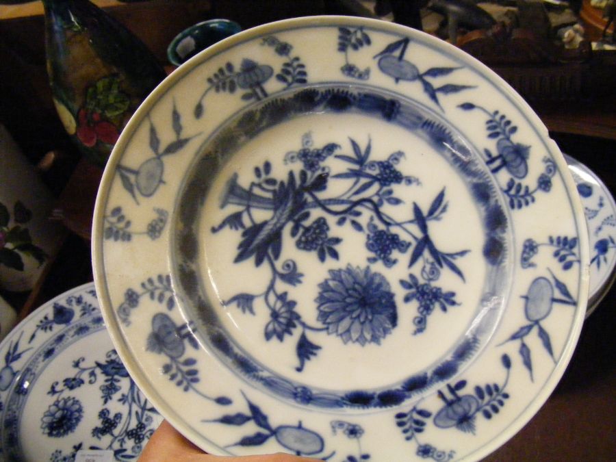 Assorted Meissen blue and white floral pattern cer - Bild 16 aus 39